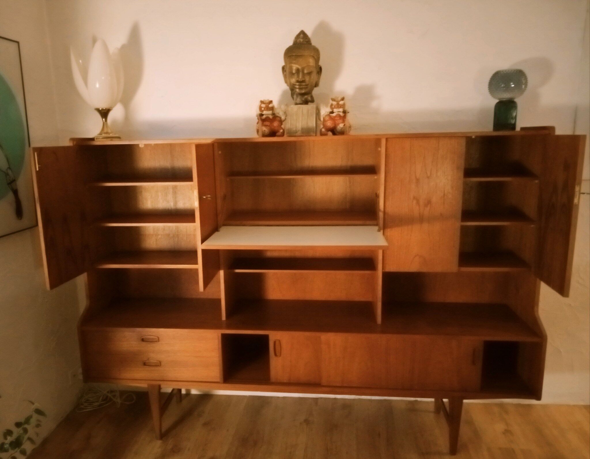 Sandinavian sideboard