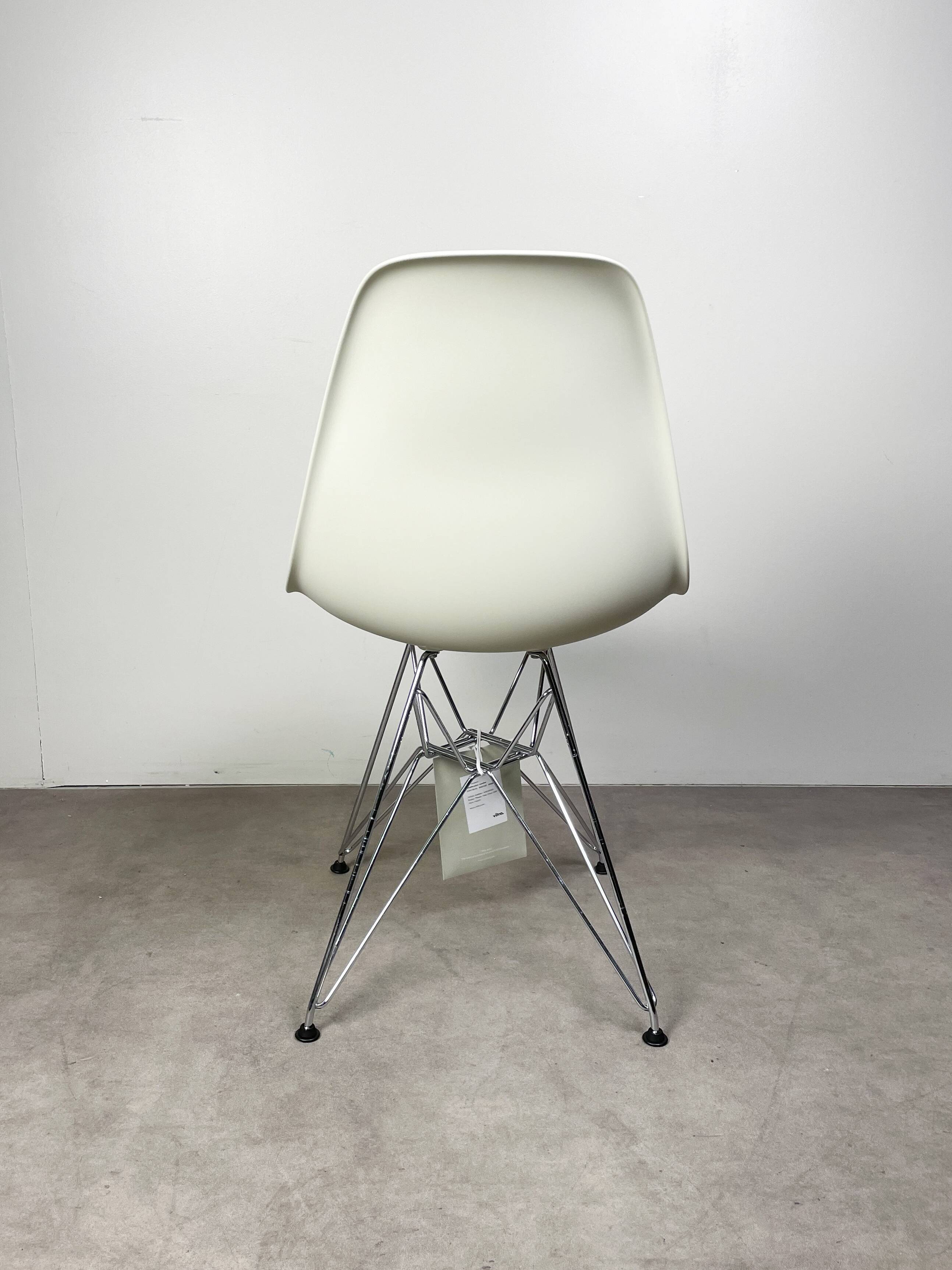 DSR Chair by Charles and Ray Eames for Vitra, 4 pieces