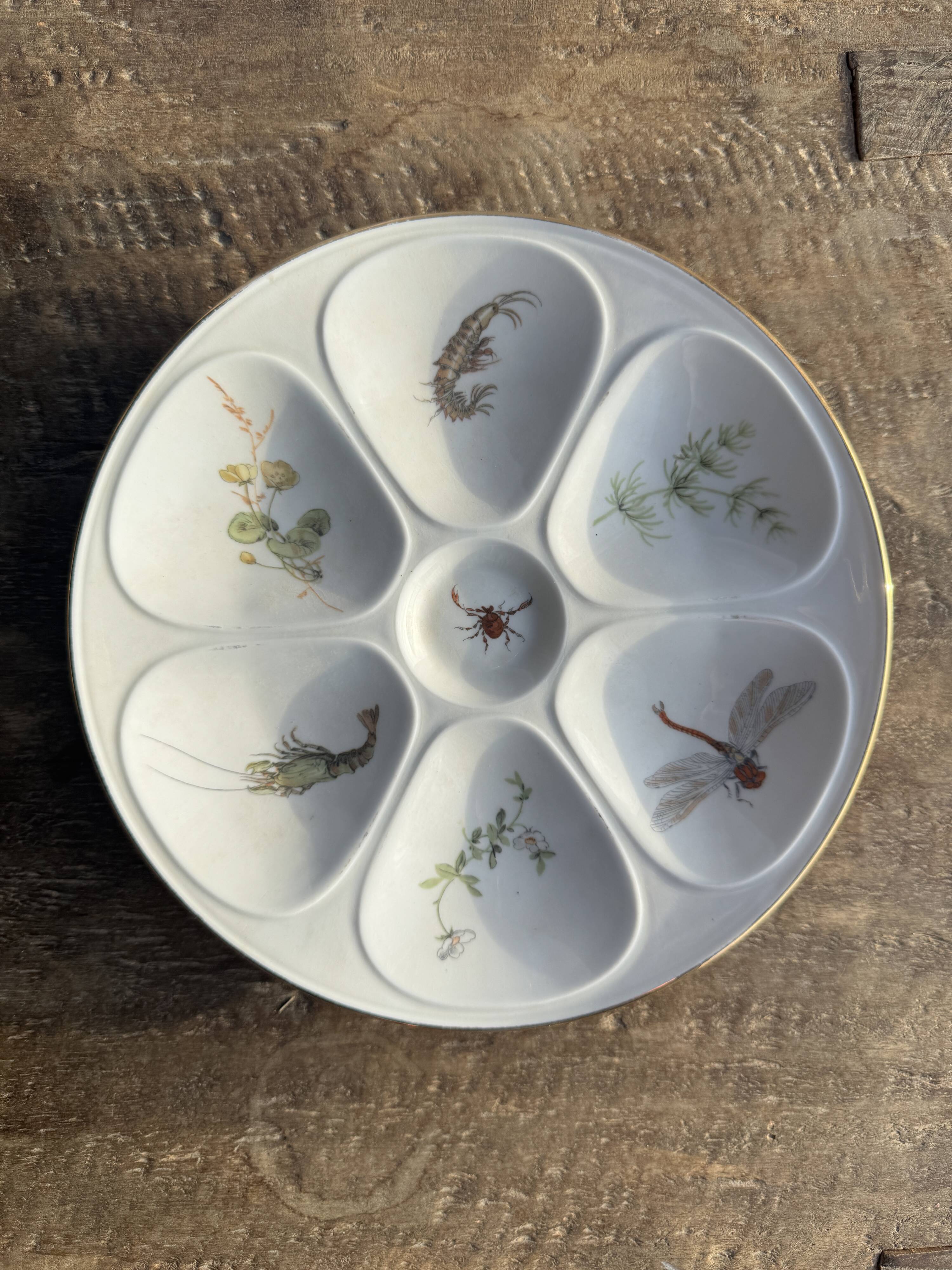 Set of 8 oyster plates or compartment plates, aquatic model Lourioux Fo.