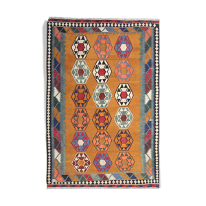 tapis kilim persan tissé
