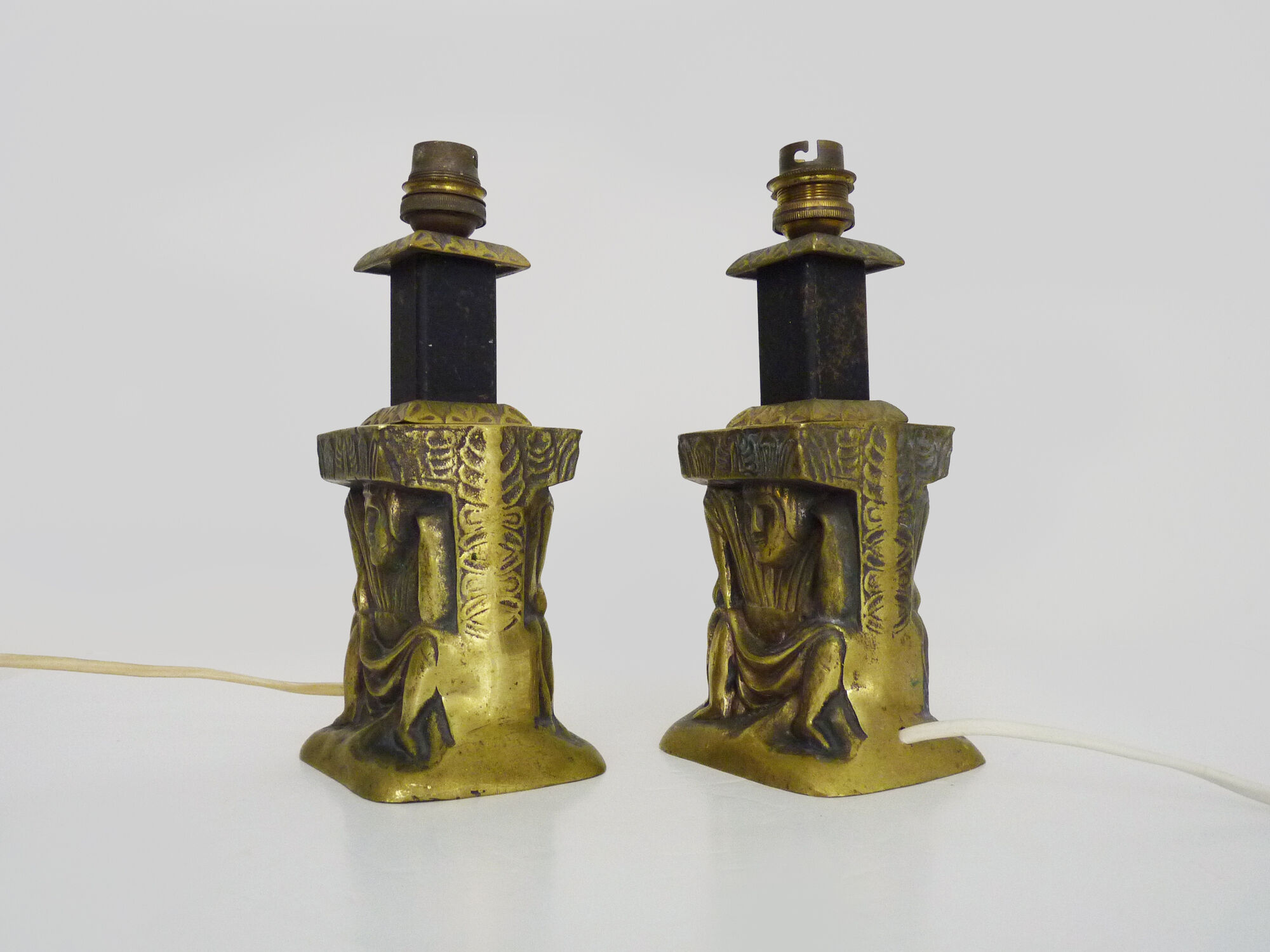 Pair of table lamps, Art Deco period bedside lamp, bronze and metal
