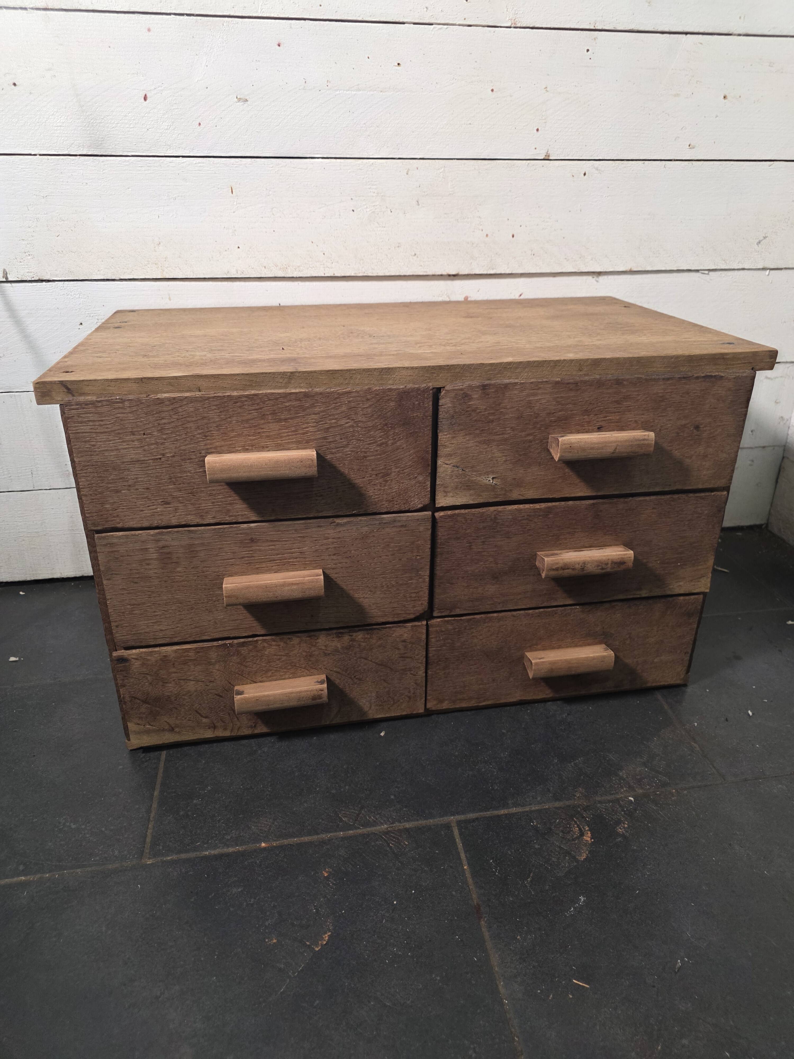 Antique workshop furniture with 6 drawers