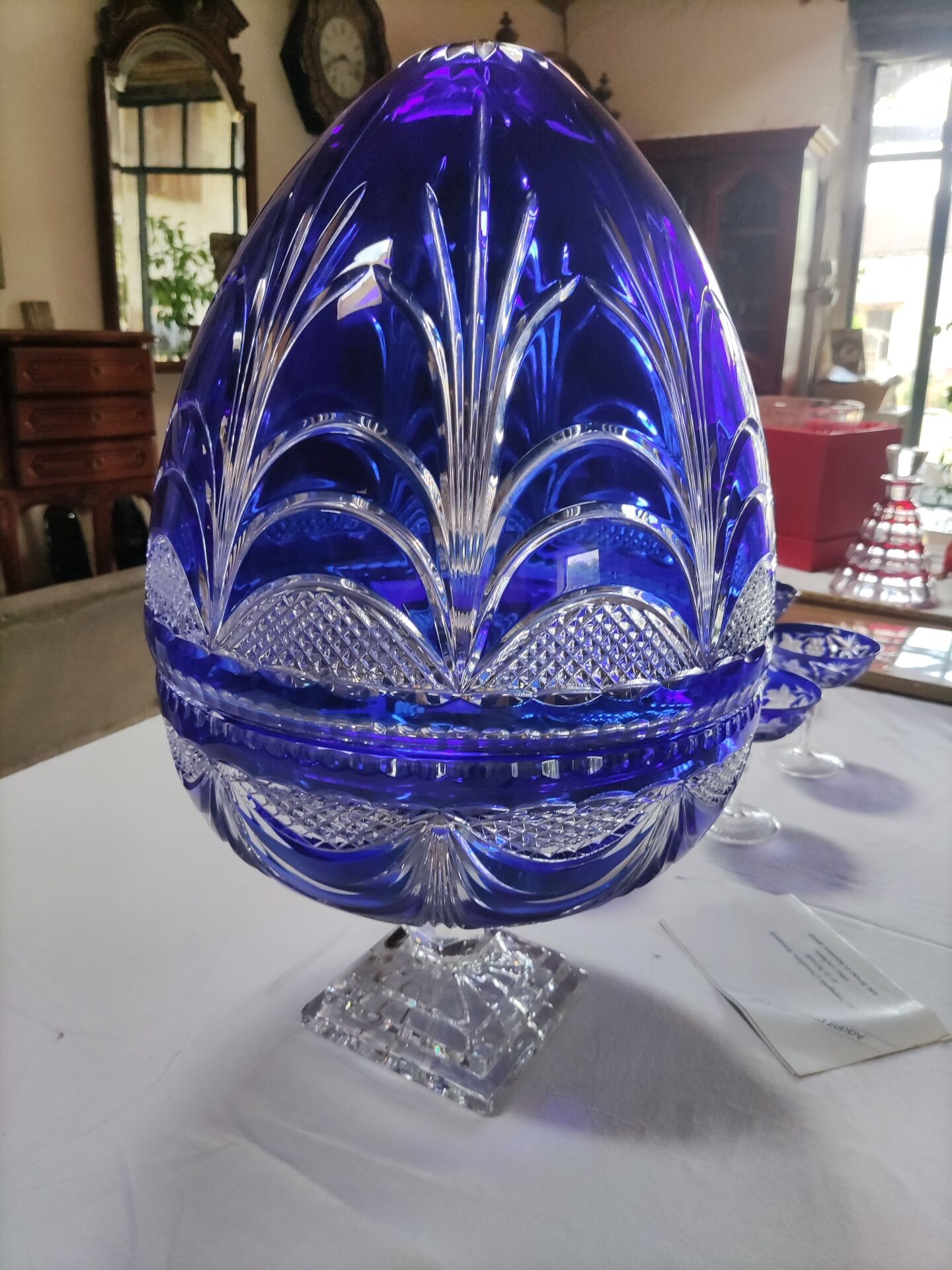 Large champagne cooler in cut crystal
