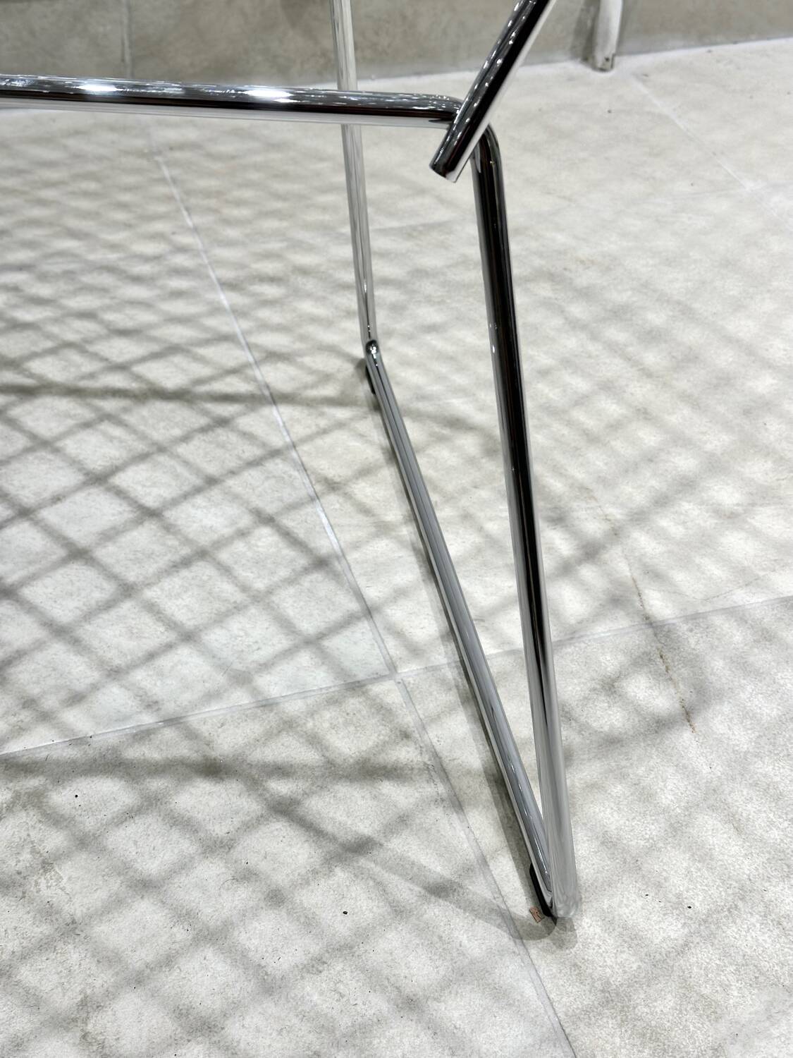 Pair of Knoll Diamond Armchairs by Harry Bertoia