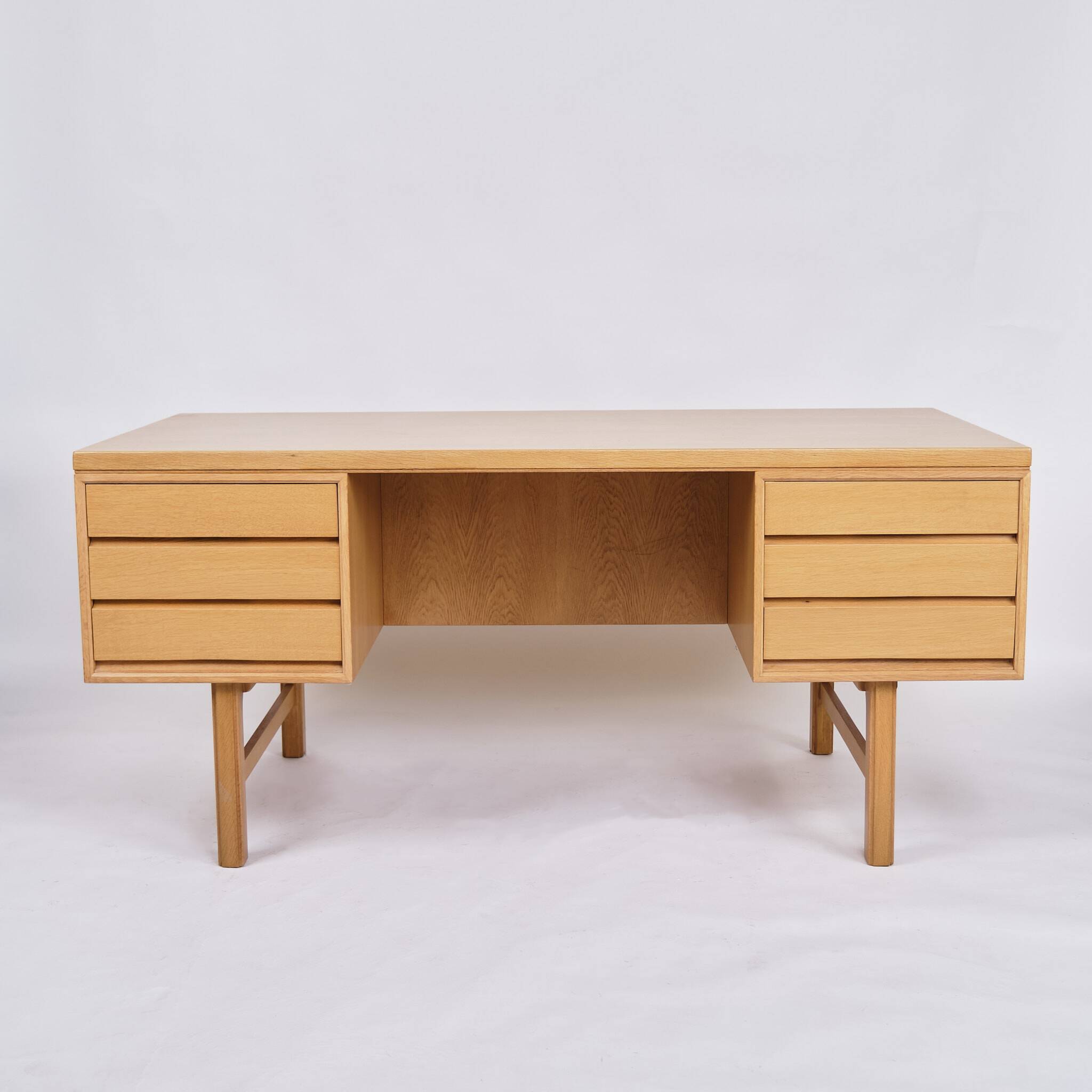 Freestanding desk - six drawers - oak - Omann Junior - Danish design - 1960s