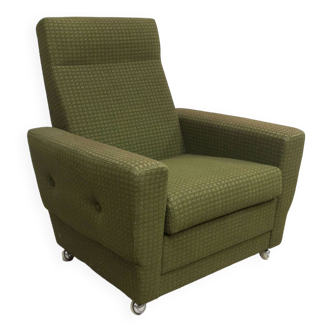 Vintage 1960 green armchair on casters
