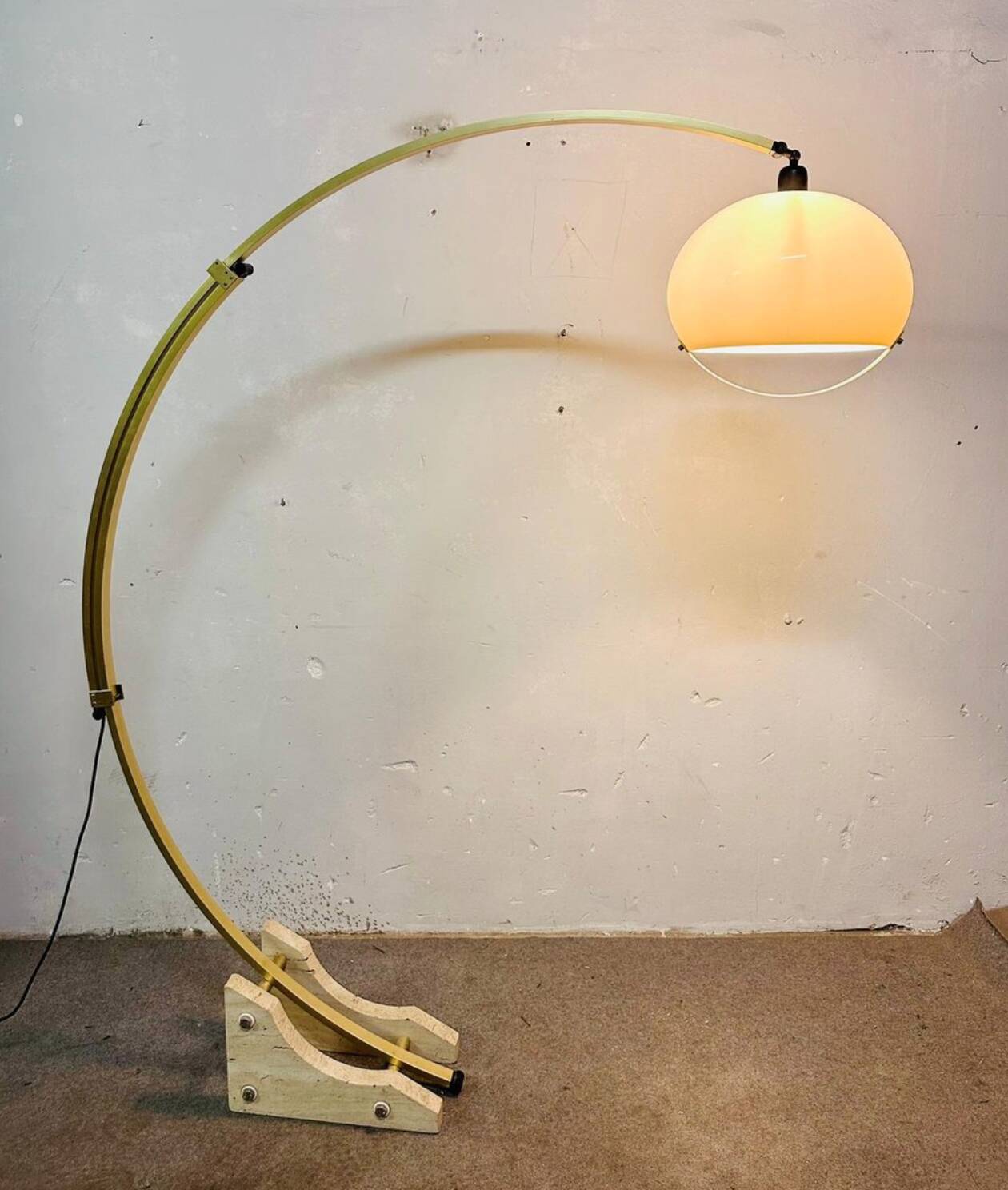 Lampada da terra vintage ad arco, anni '70