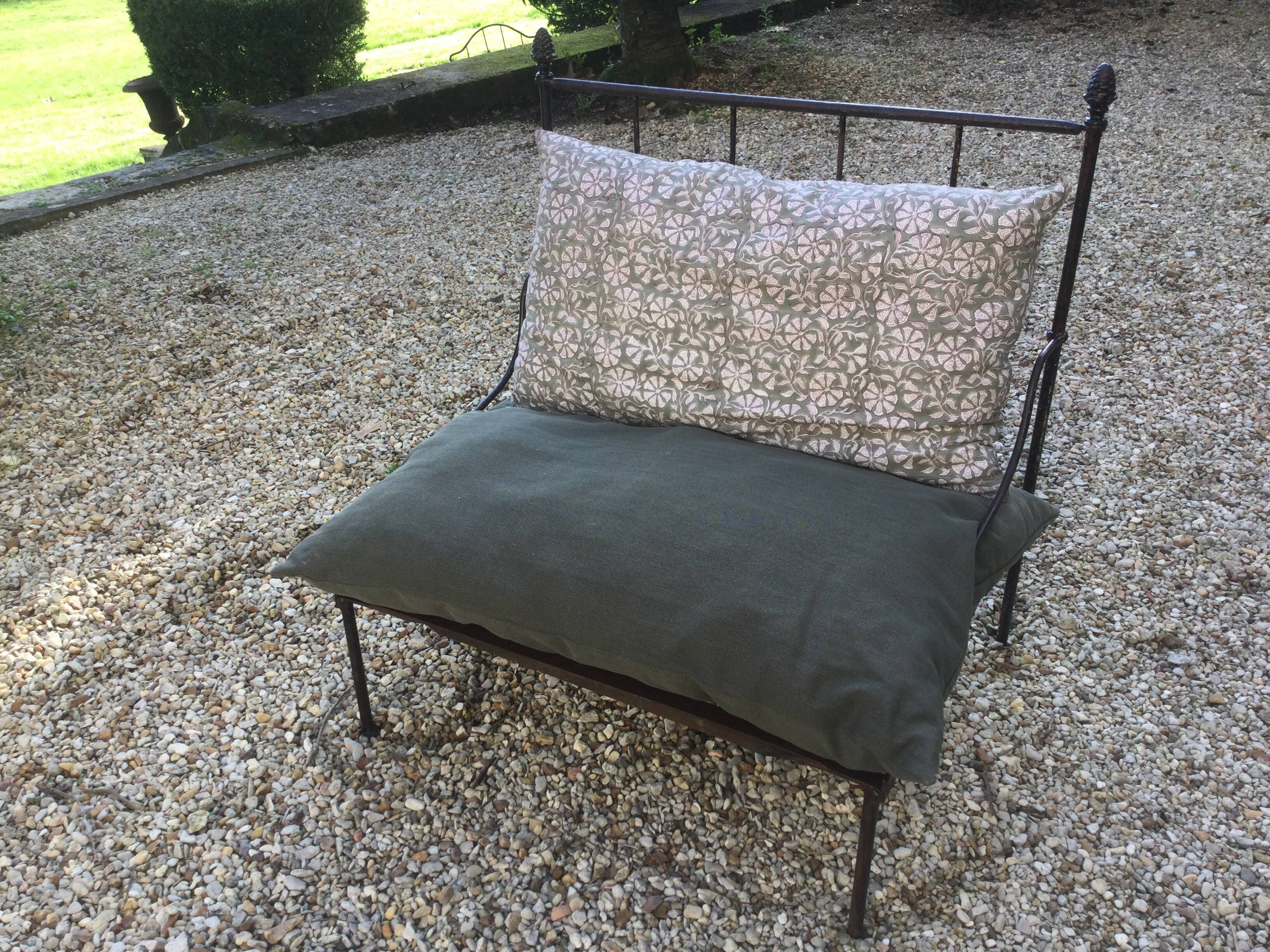 Set of 2 iron garden chairs