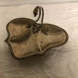 Table servant silver metal.