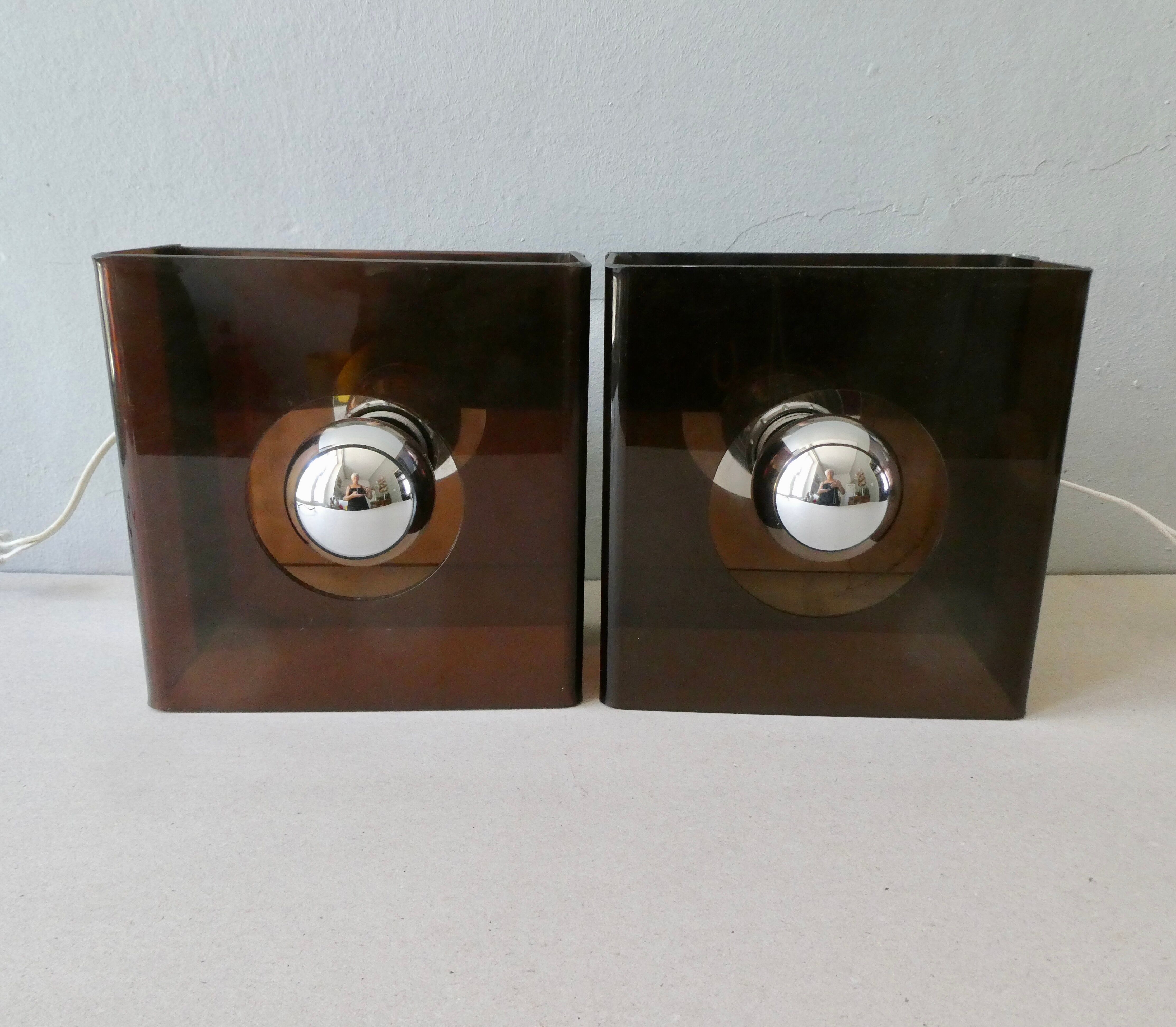 Pair of sconces in smoked Plexiglas by Jocelyne Trocmé model "disco"