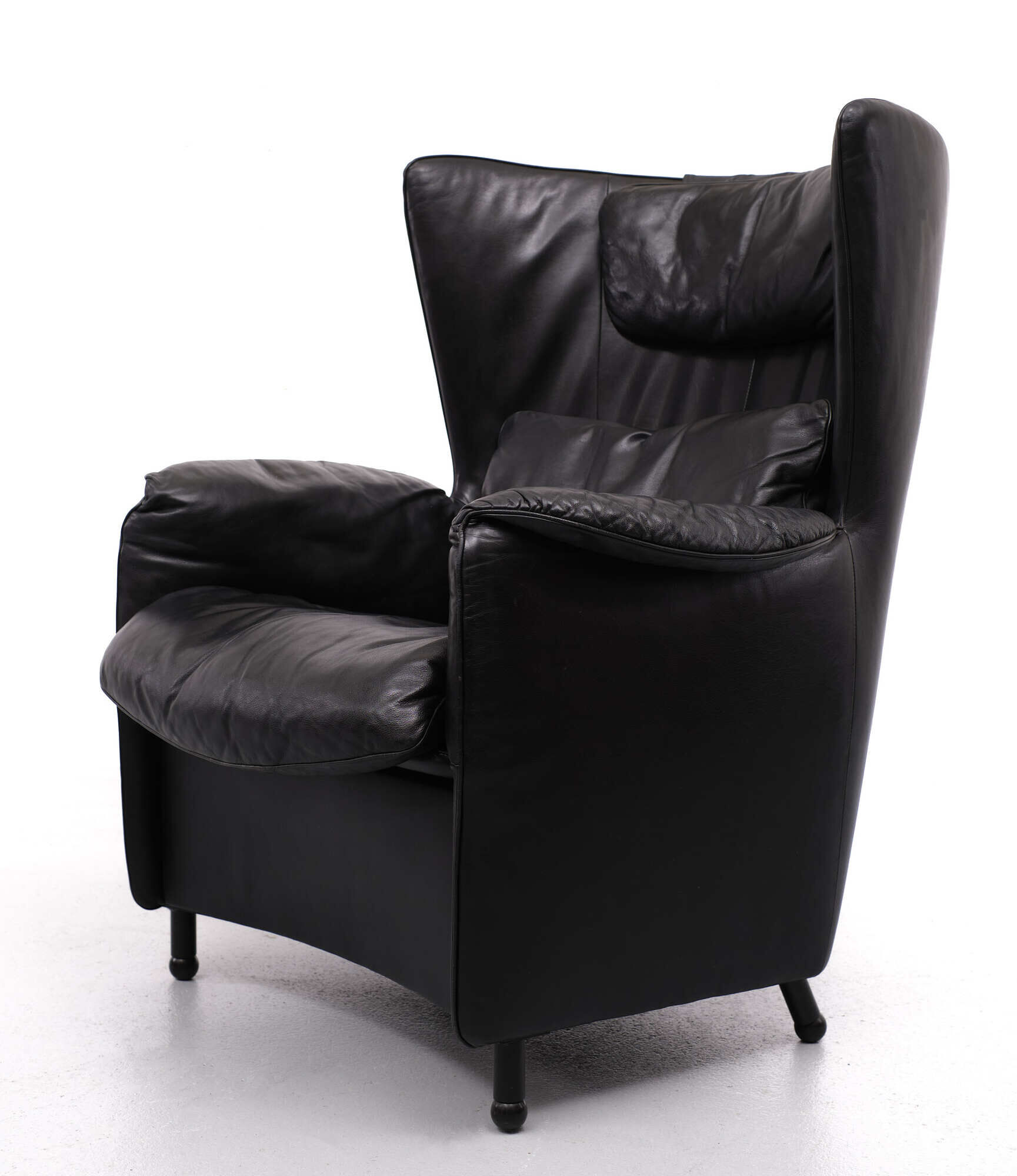 De Sede DS 23 Lounge Wing Chair and Ottoman, 1980s