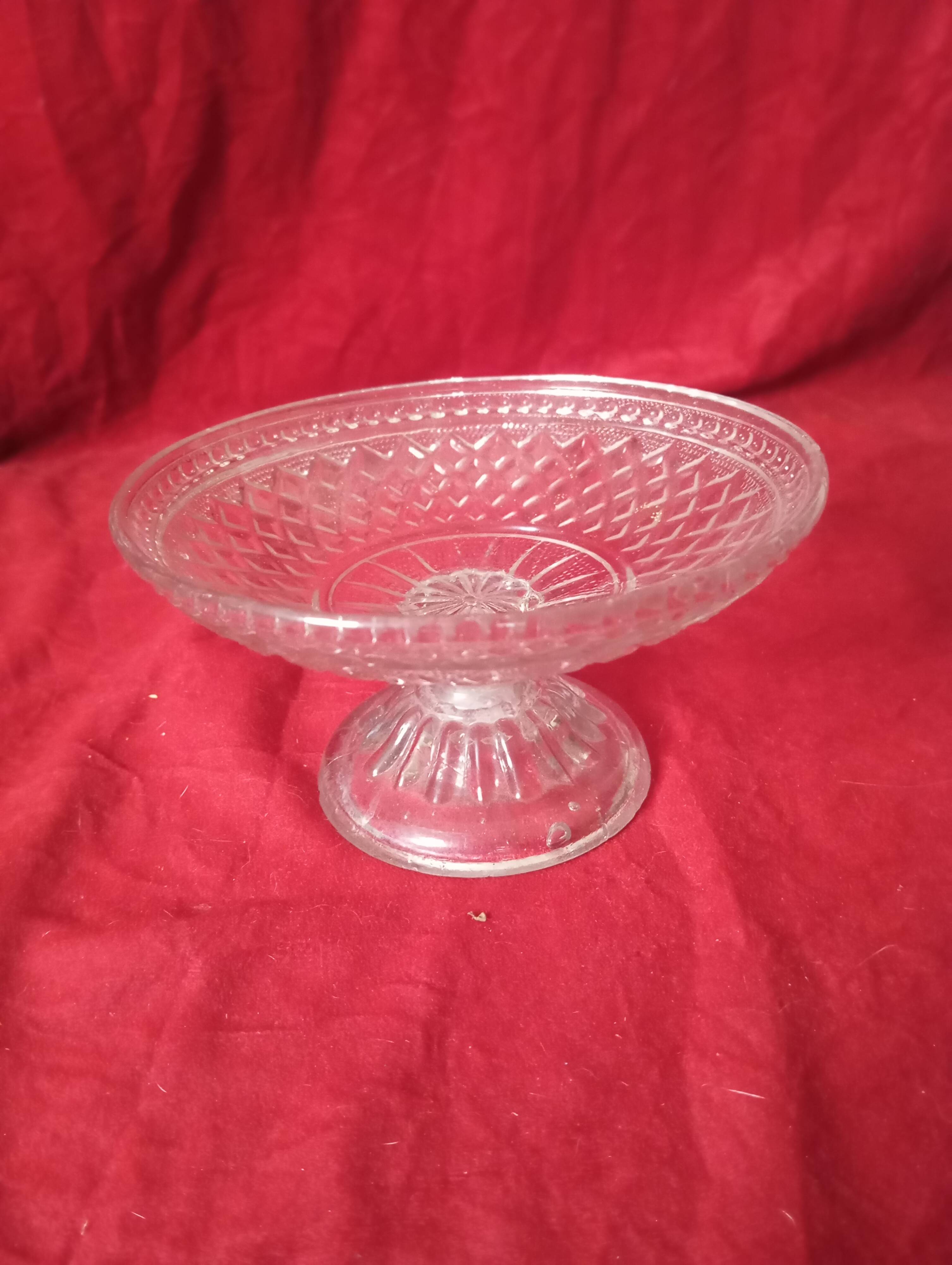 Glass bowl