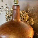Give me a leather Jeanne. A unique vintage lamp, combining history and elegance.