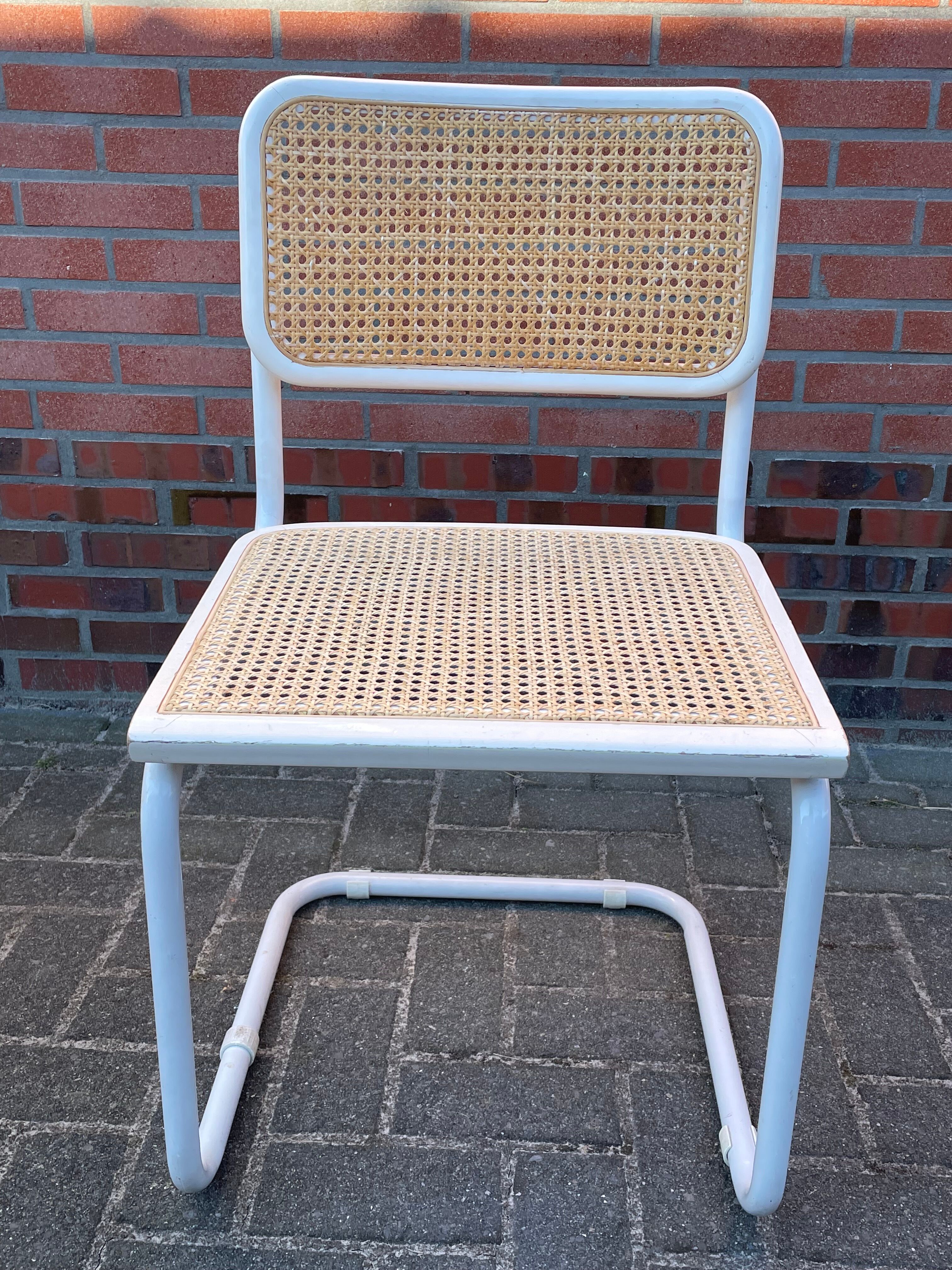 Cesca design chair b32 model in white