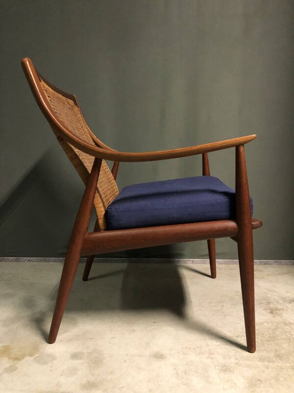 Chaise en teck et rotin, Peter hvidt & orla molgaard nielsen modèle 147 pour France & Son