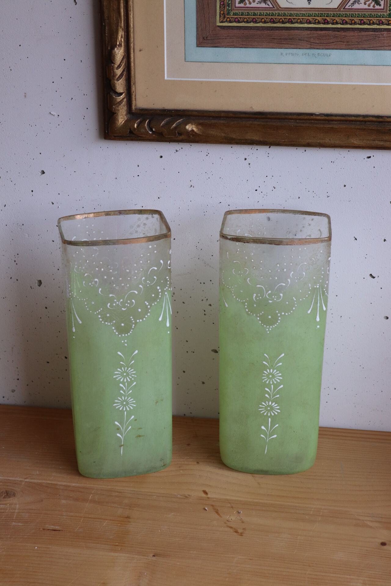 Paire de vases anciens en verre fin XIXe art nouveau