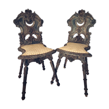 Pair of Louis XIII style chairs in patinated solid oak – piece