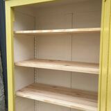 Simple yellow Parisian wardrobe