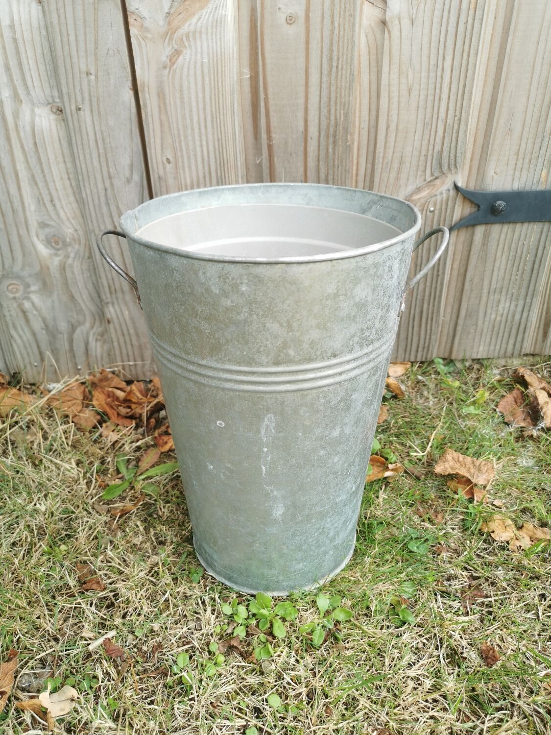 Zinc florist vase, n°9