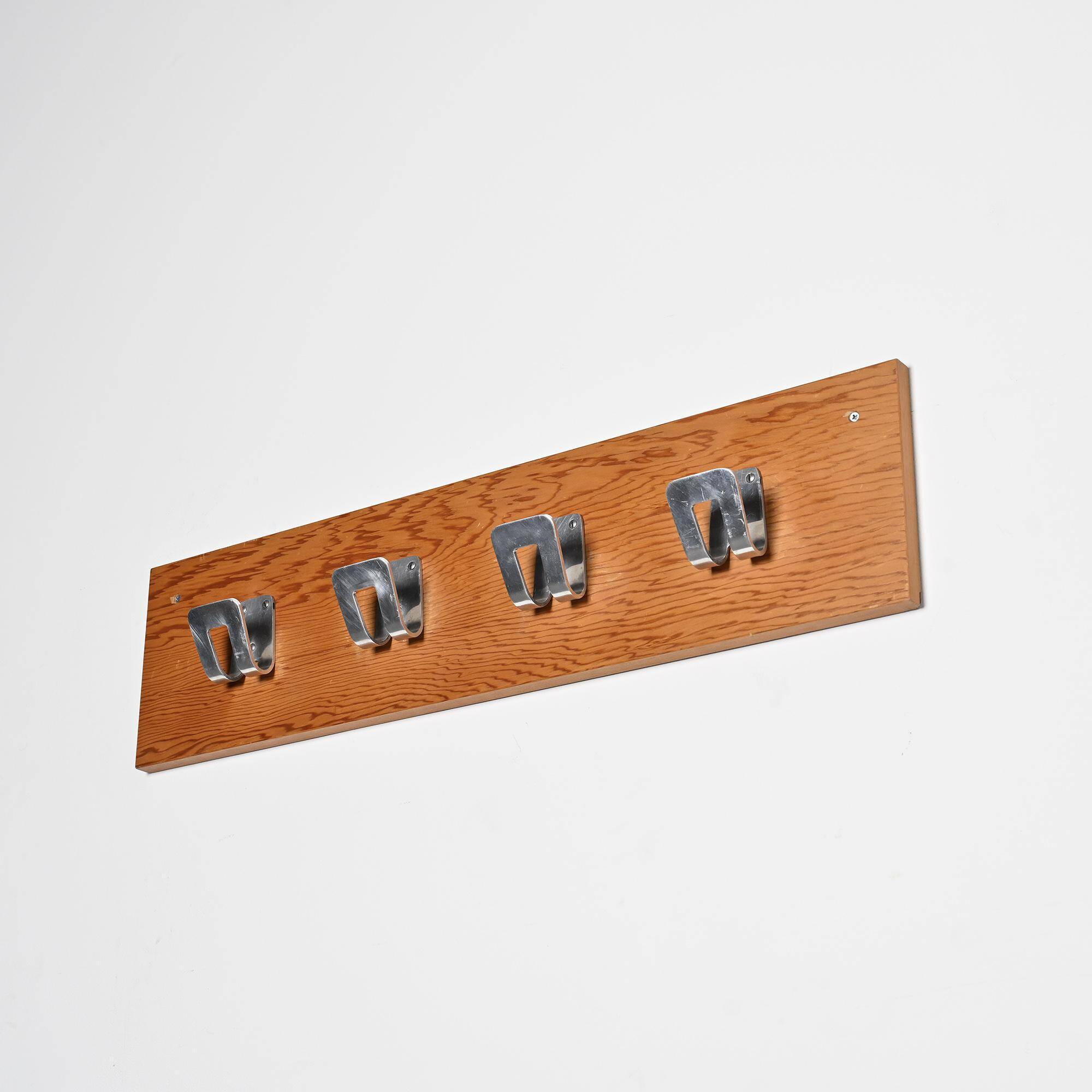 Wall coat rack by Pierre Guariche for La Plagne, around 1968.