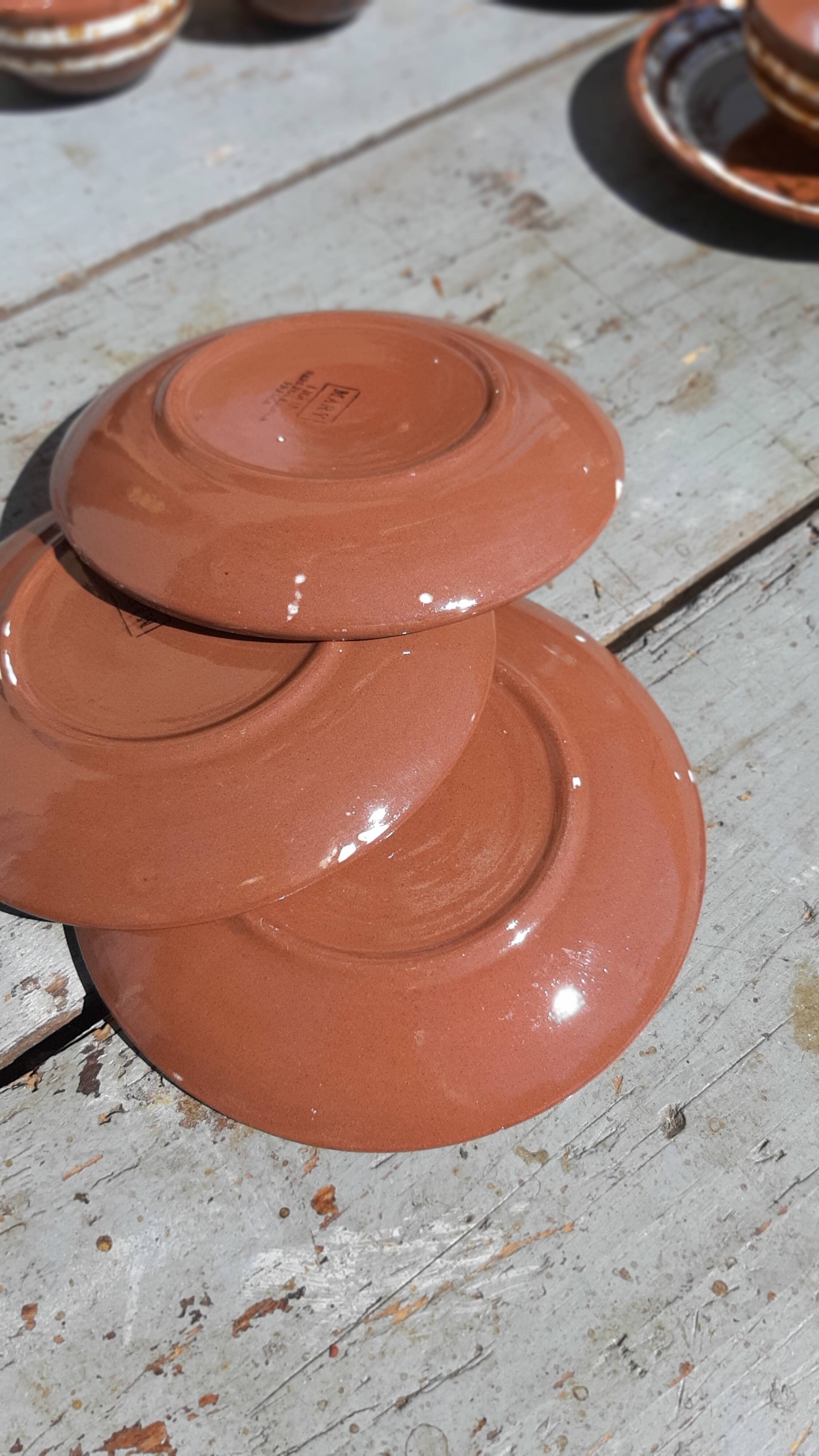 8 cups and saucers Digoin