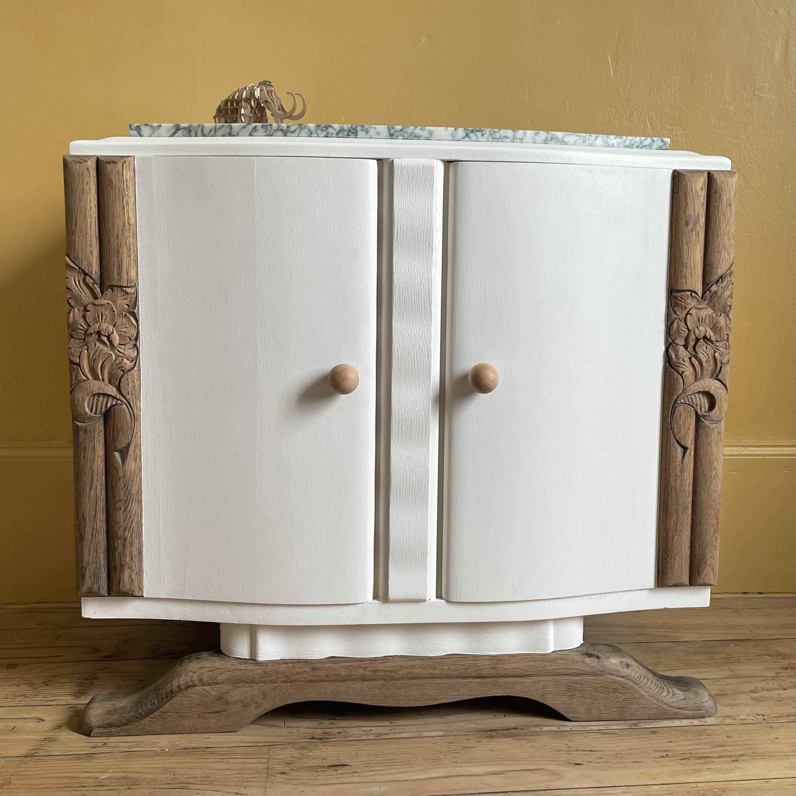 Small storage chest of drawers / art nouveau style