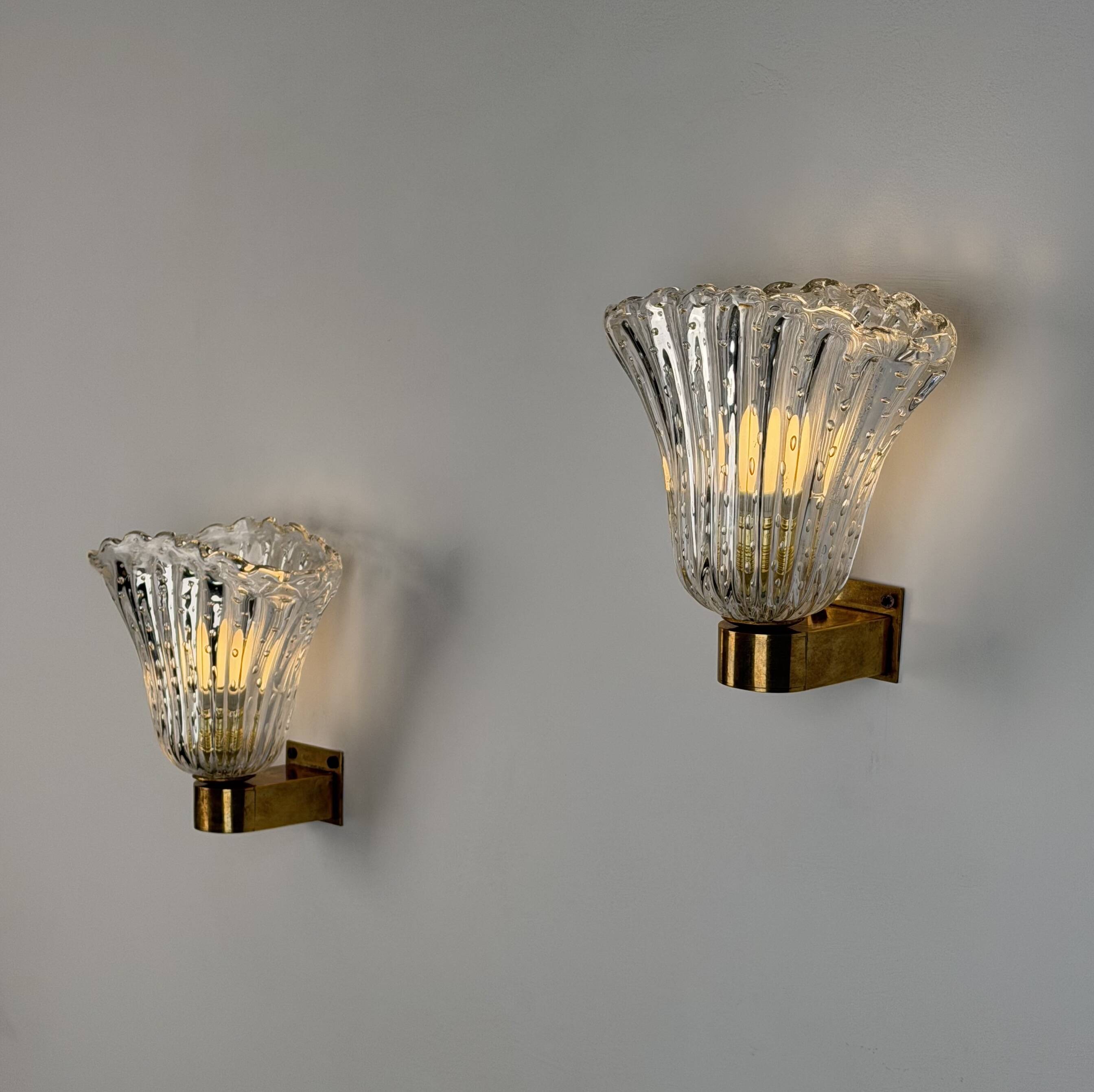 Pair of Archimede Seguso “Bullicante” Murano Glass Wall Sconces, 1940s