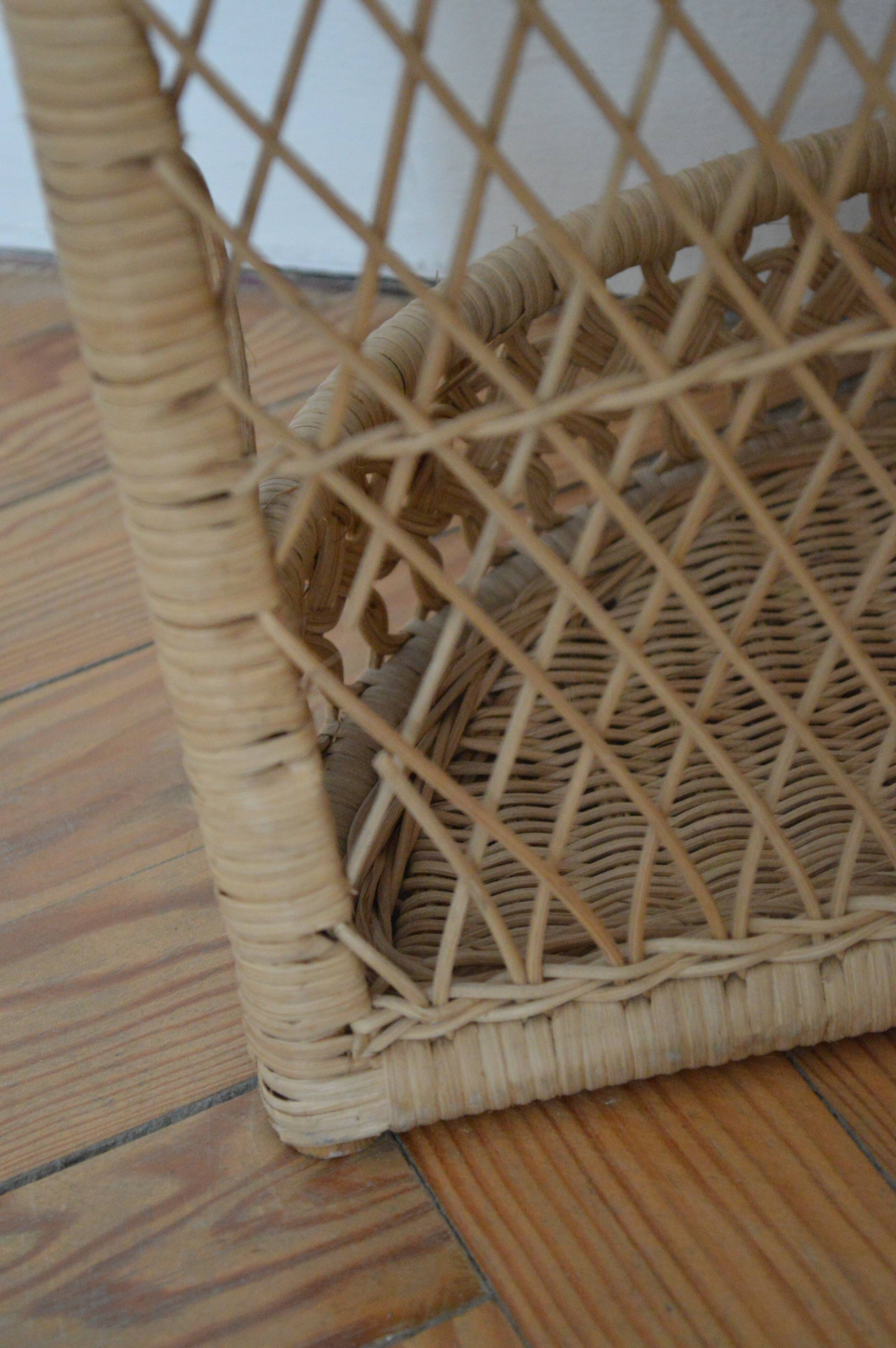 Wicker wall shelf