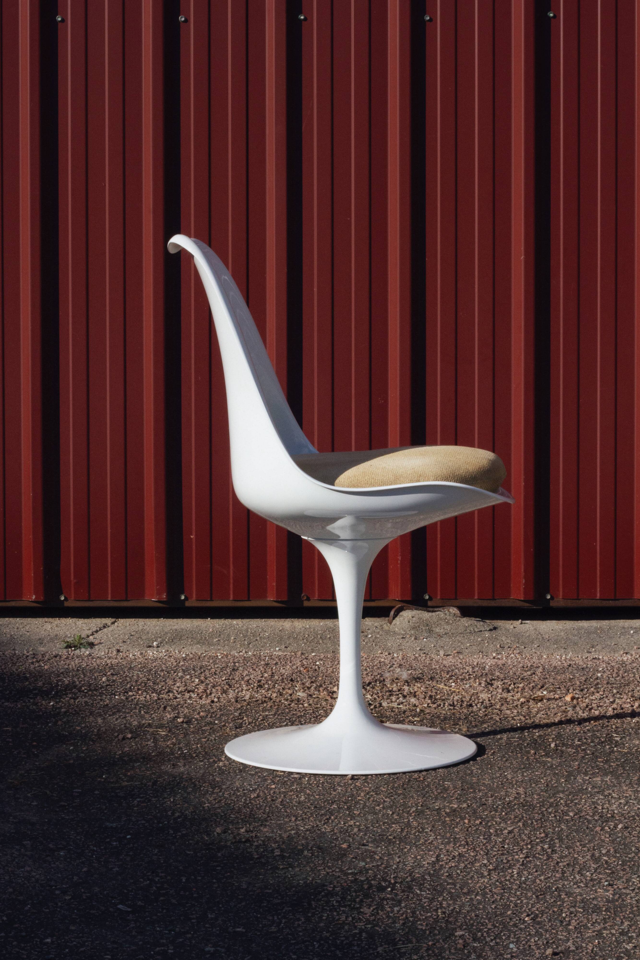 Tulip chair by Eero Saarinen for Knoll, 1960