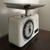 Old scale