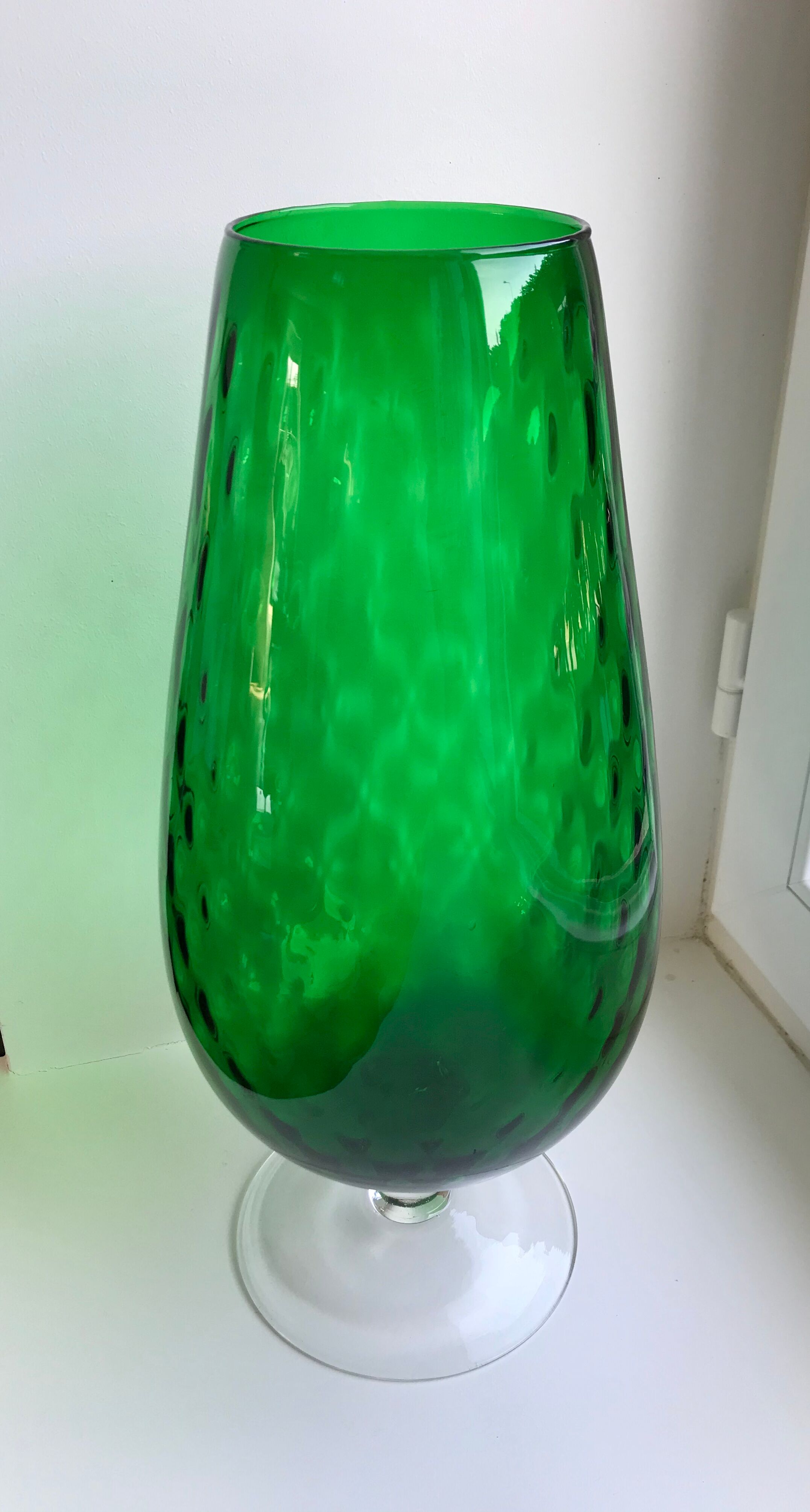 Vase in green Italian glass  70s