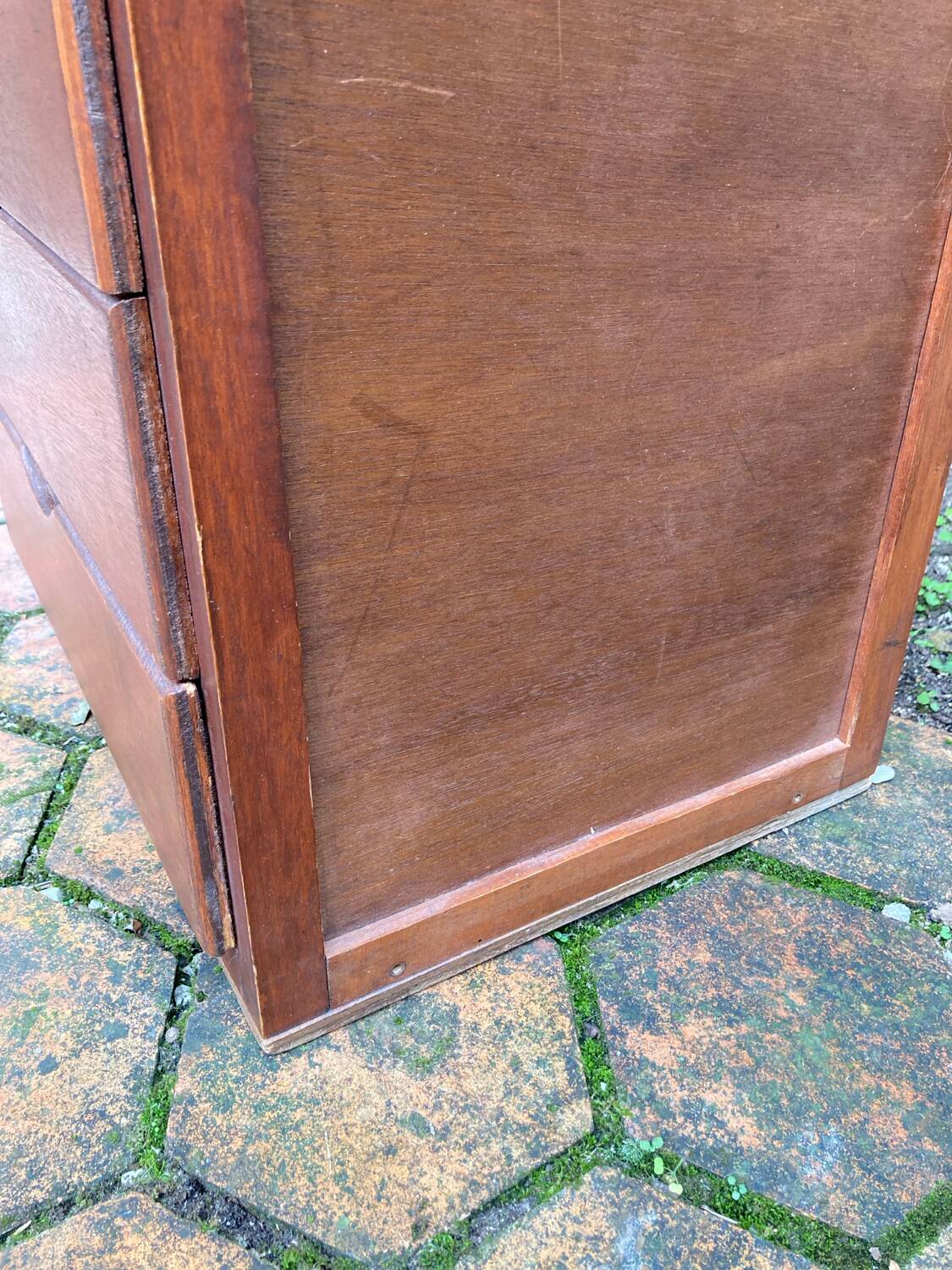 Vintage storage unit