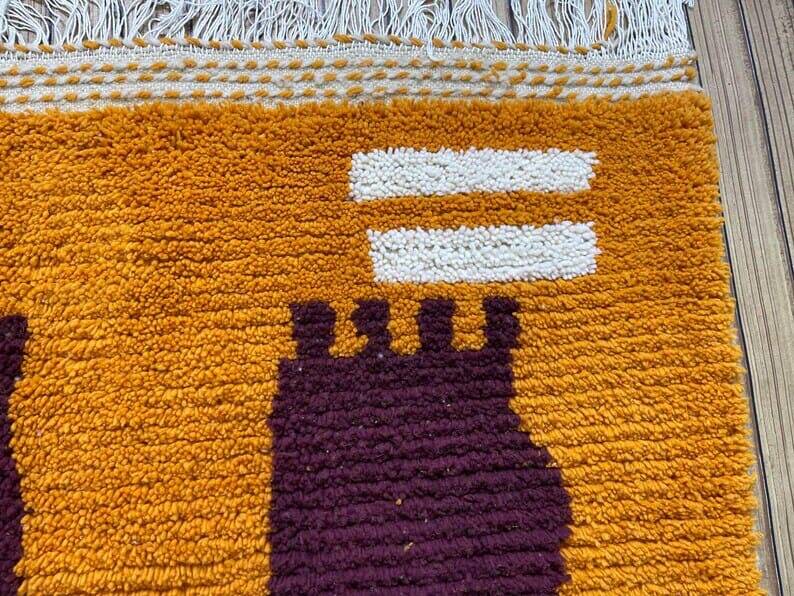 Handmade wool rug size 200 x 300 cm