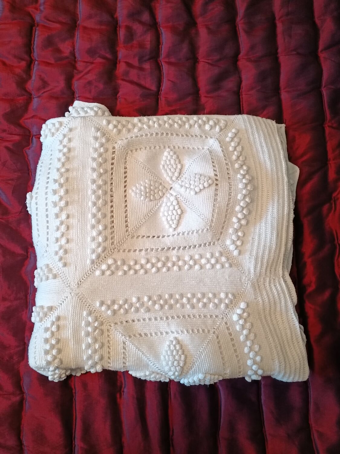 Hand-knitted blanket or plaid - wool