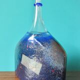 Vase en forme de flacon en verre soufflé de Bertil Valien pour Kosta Boda. Suède 1980