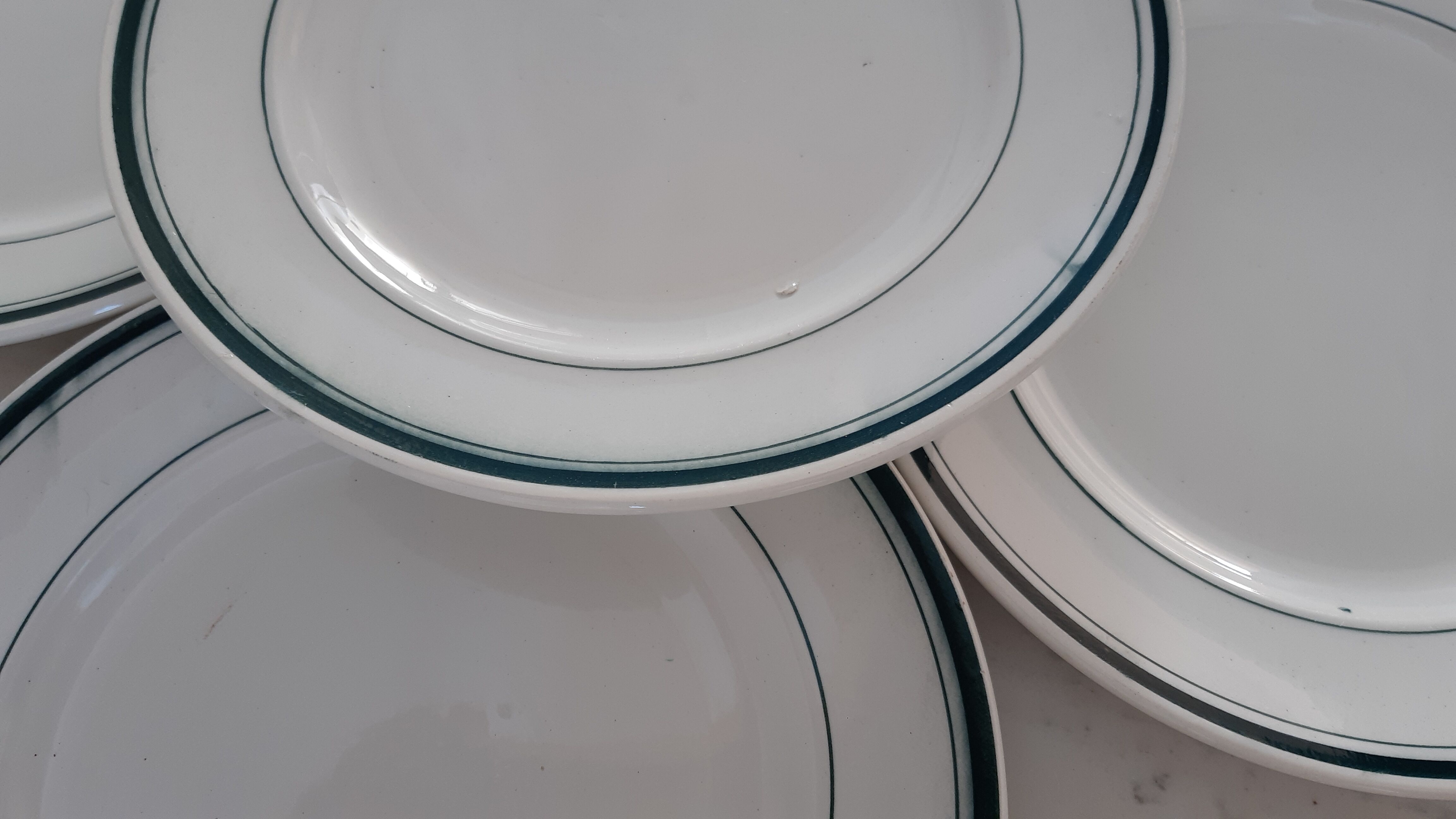 Set of 5 small flat plates Moulin des Loups years 50-60