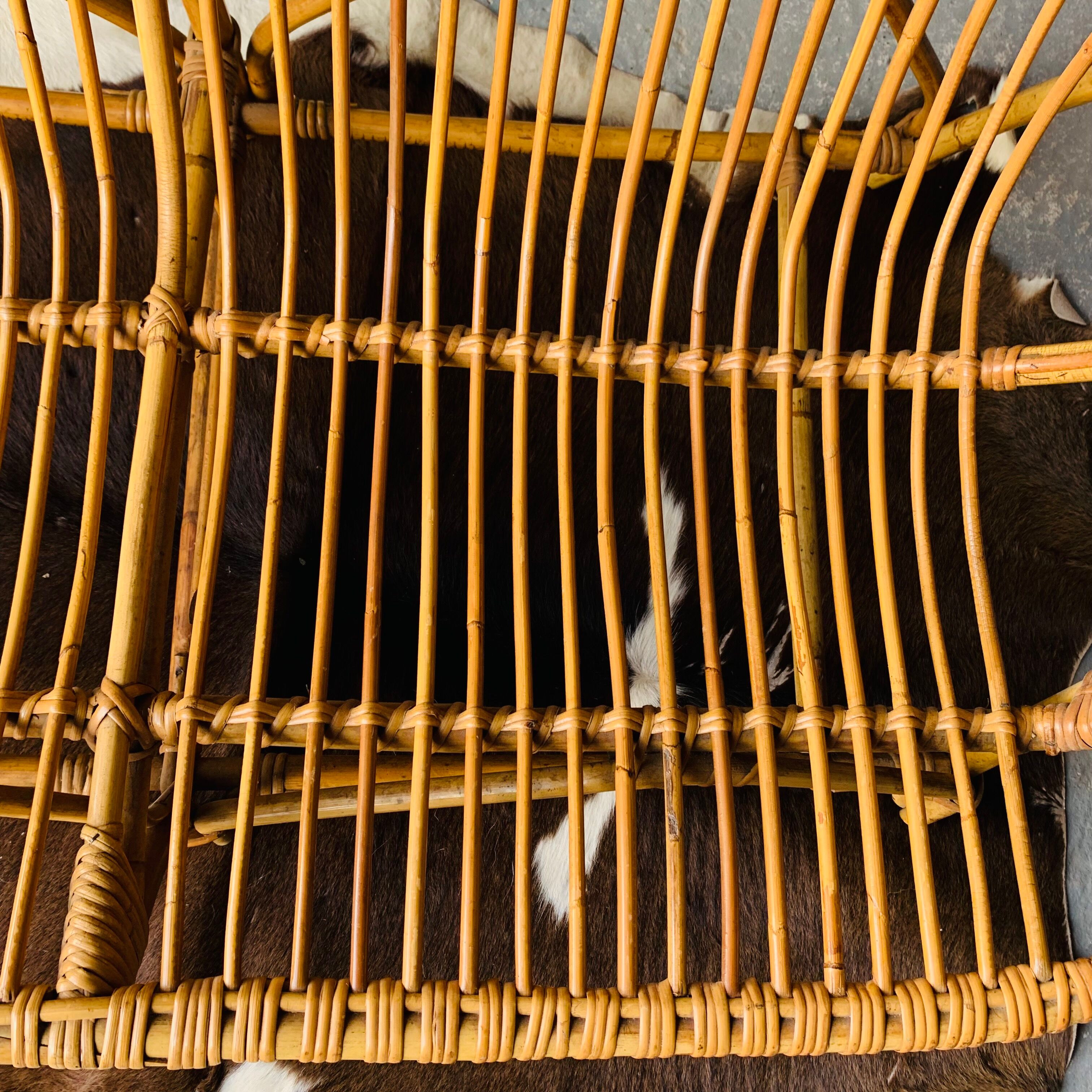 2-seater rattan sofa