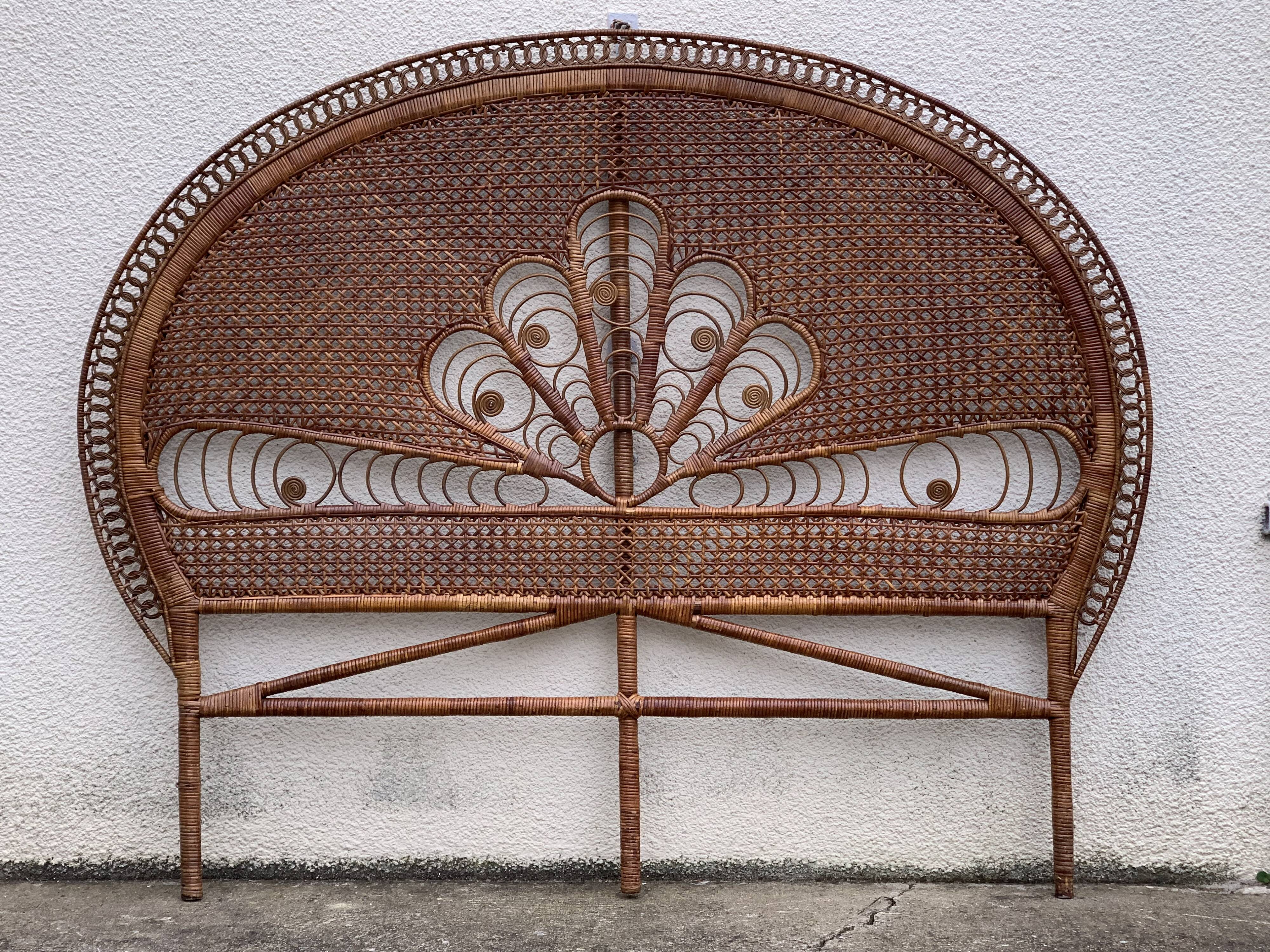 Tête de lit en rotin et cannage Emmanuelle peacock 1960