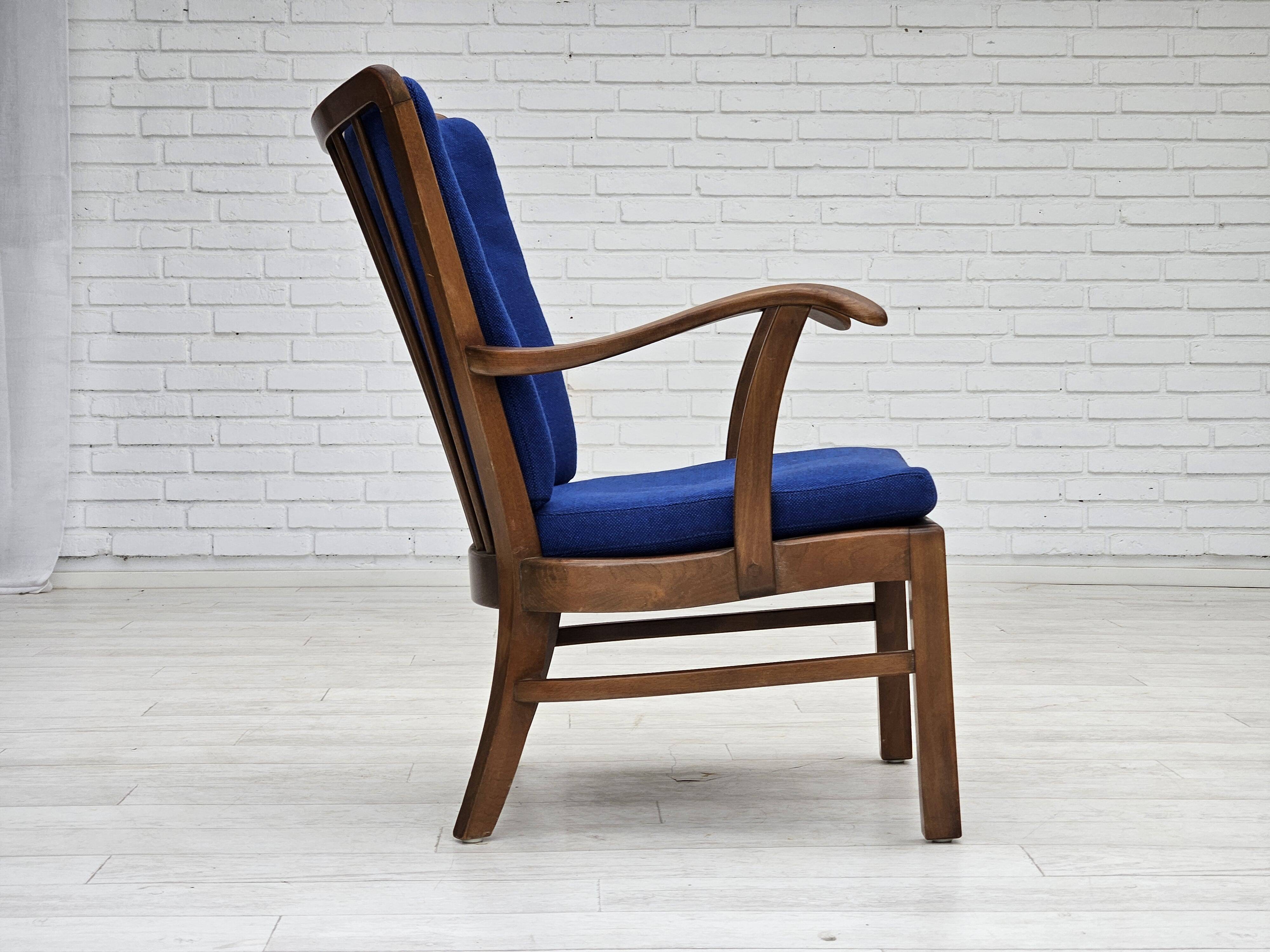 1960s, Danish easy armchair by Fritz Hansen, wool fabric, beech wood.