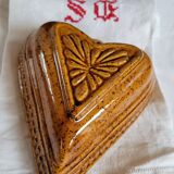 Cake mold