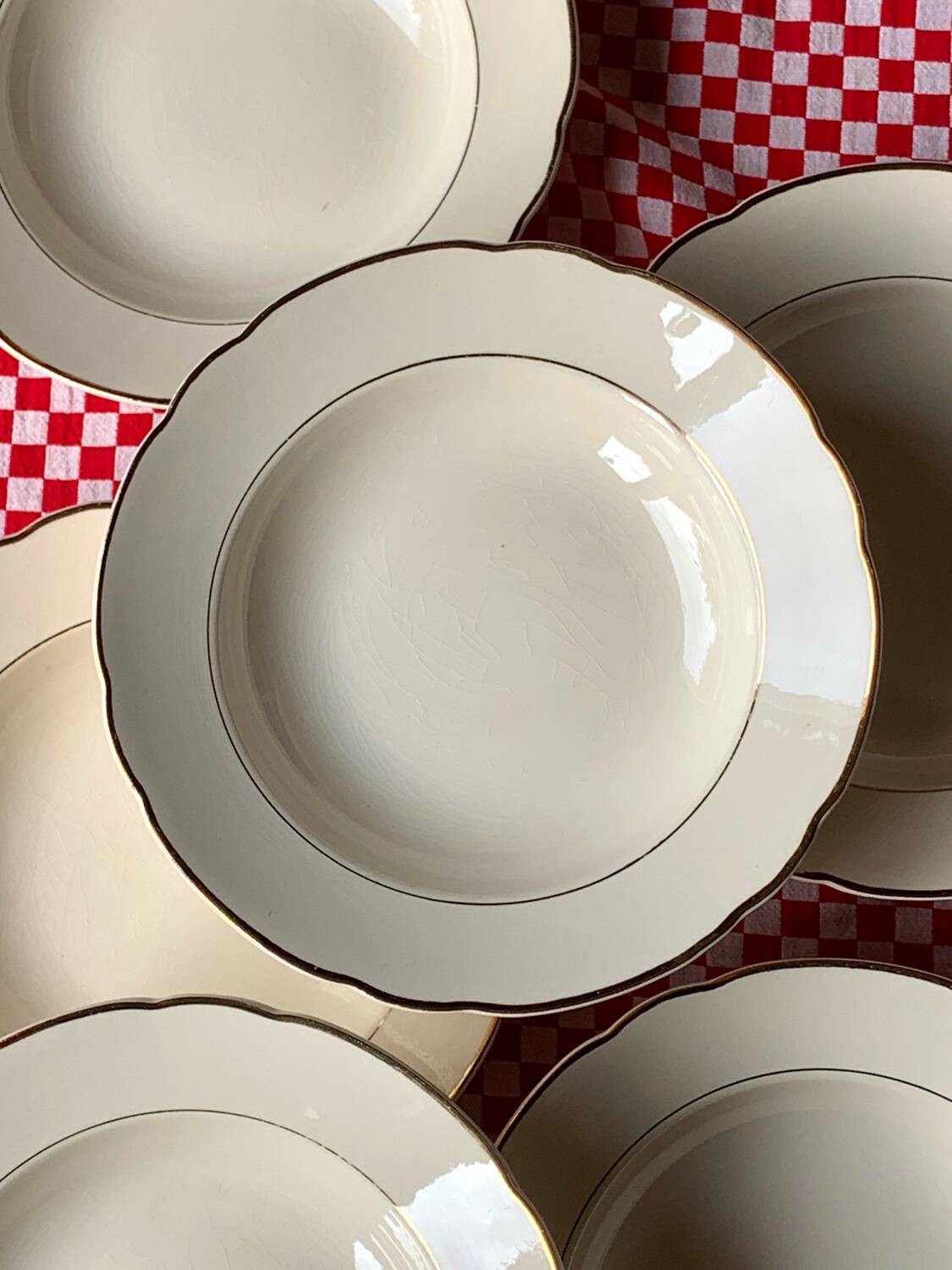 7 ivory and gold deep plates Villeroy and Boch Mettlach