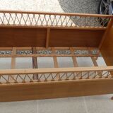 Art Deco baby with its wooden compass feet