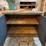 Buffet patiné vert