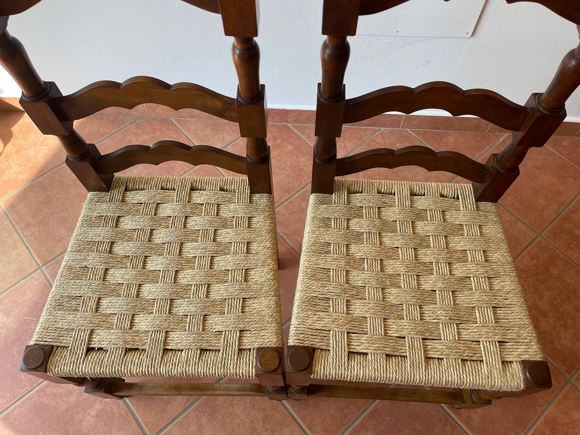 6 chaises italiennes rustiques, restaurées, années 1950