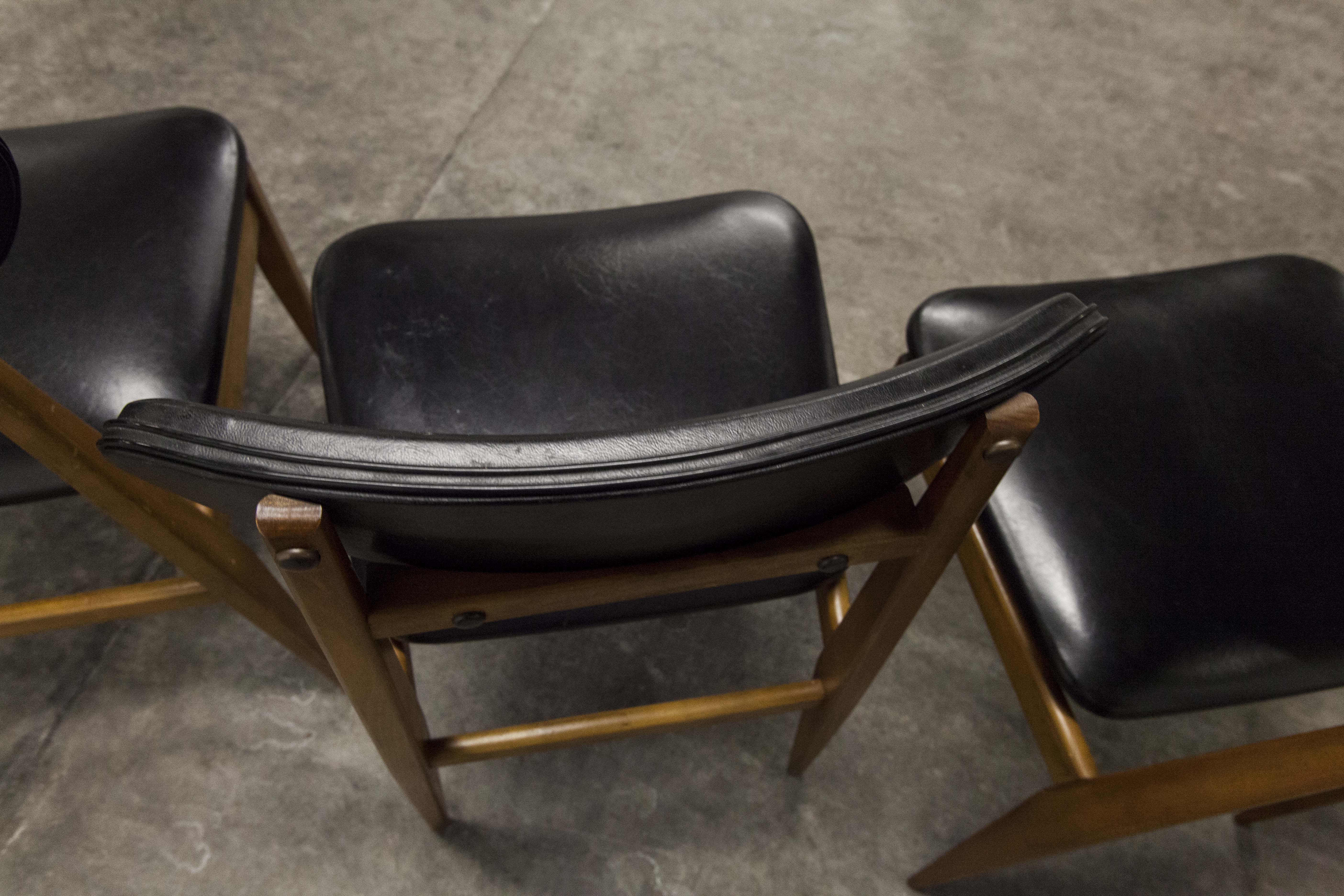 6 Teak chairs with oval back