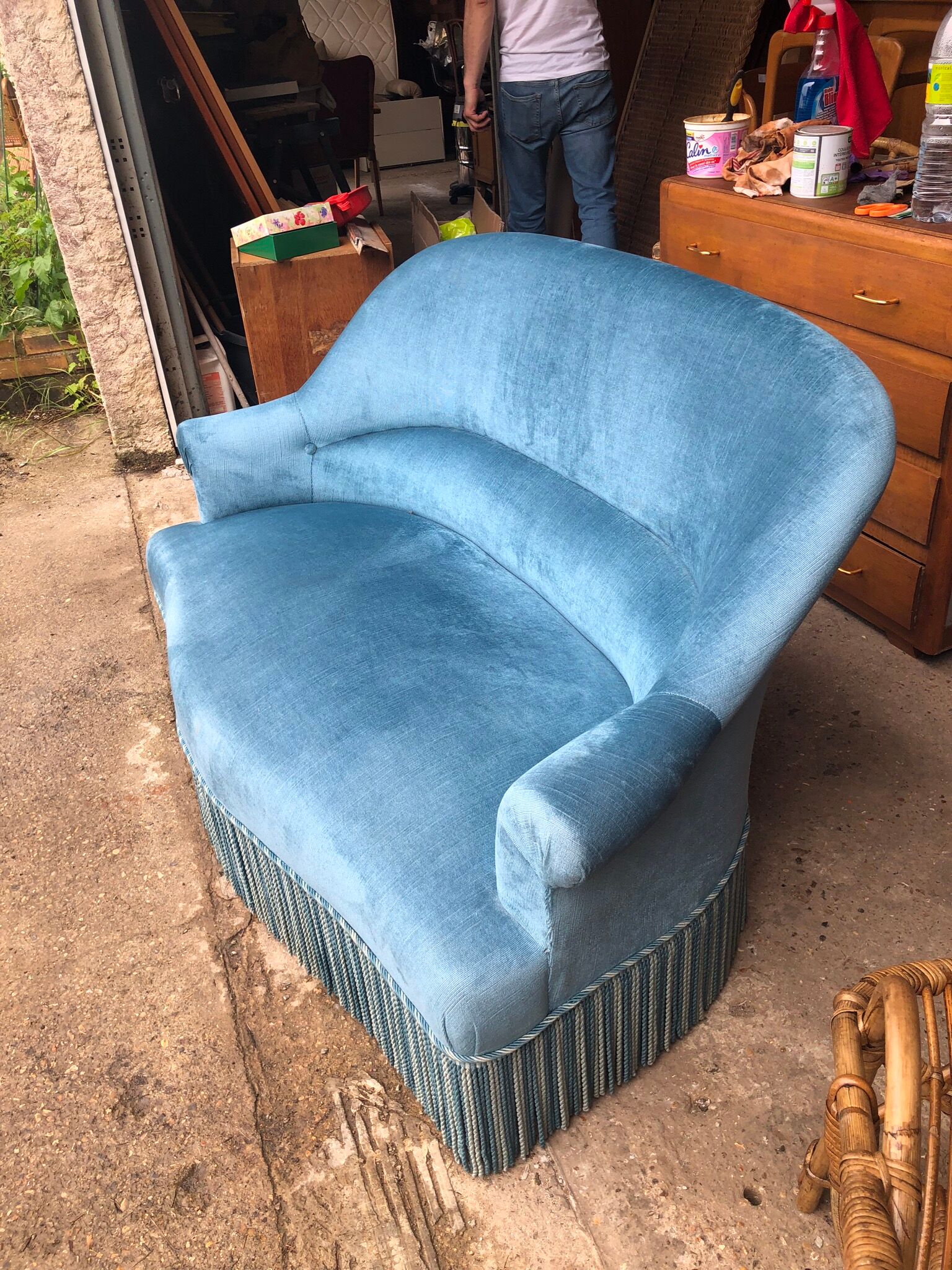 Vintage velvet Toad sofa