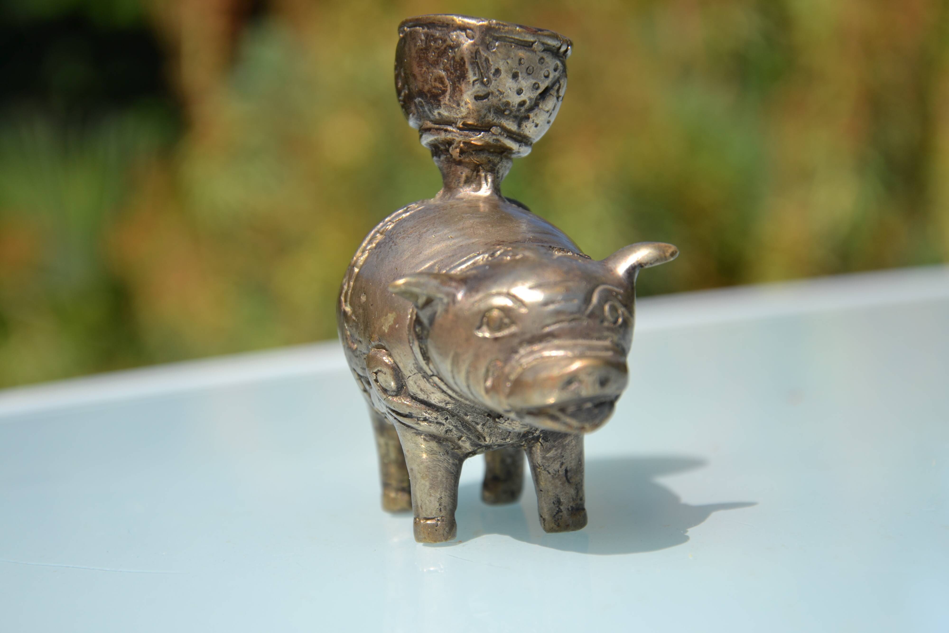 3 animal-shaped bronze candlesticks
