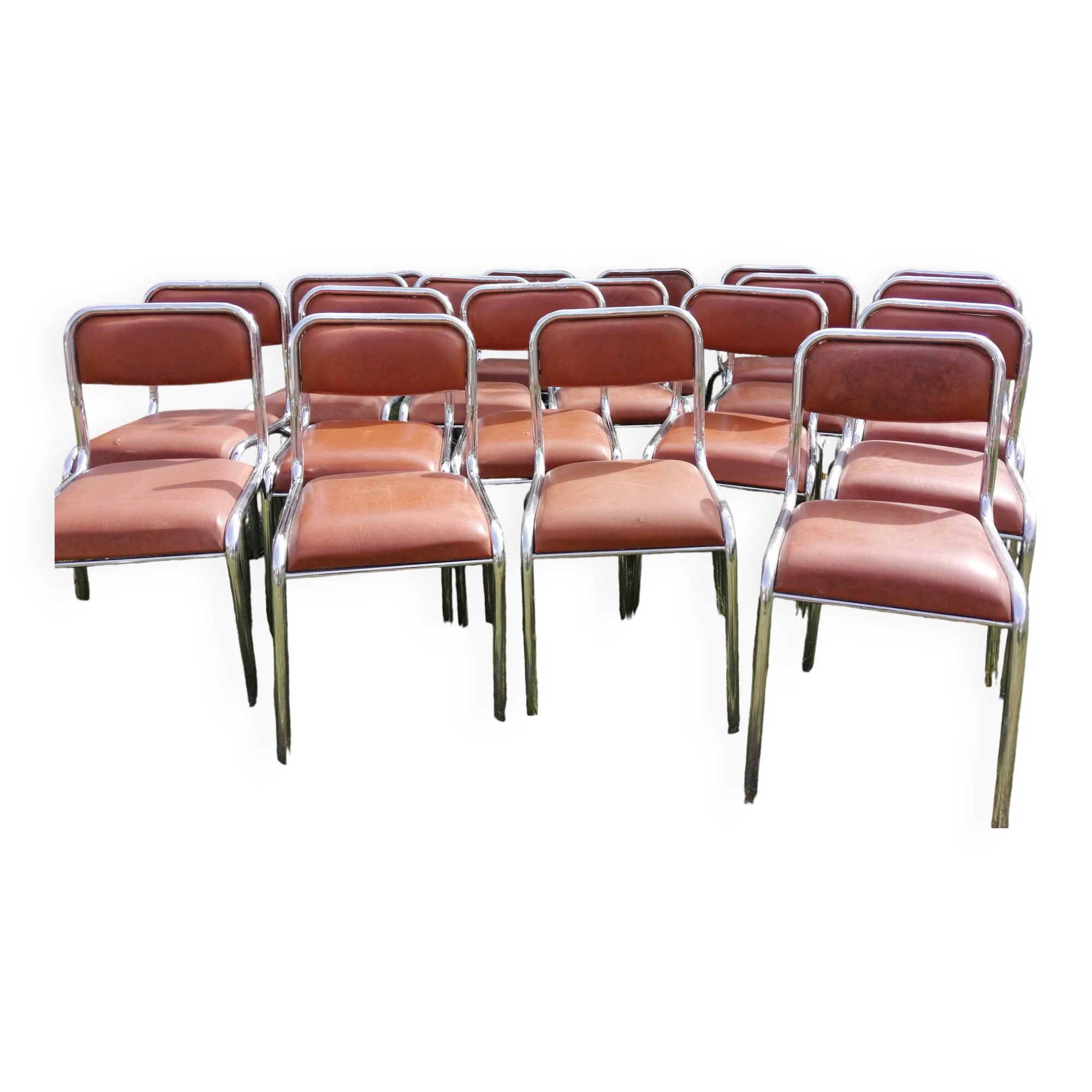 19 chaises