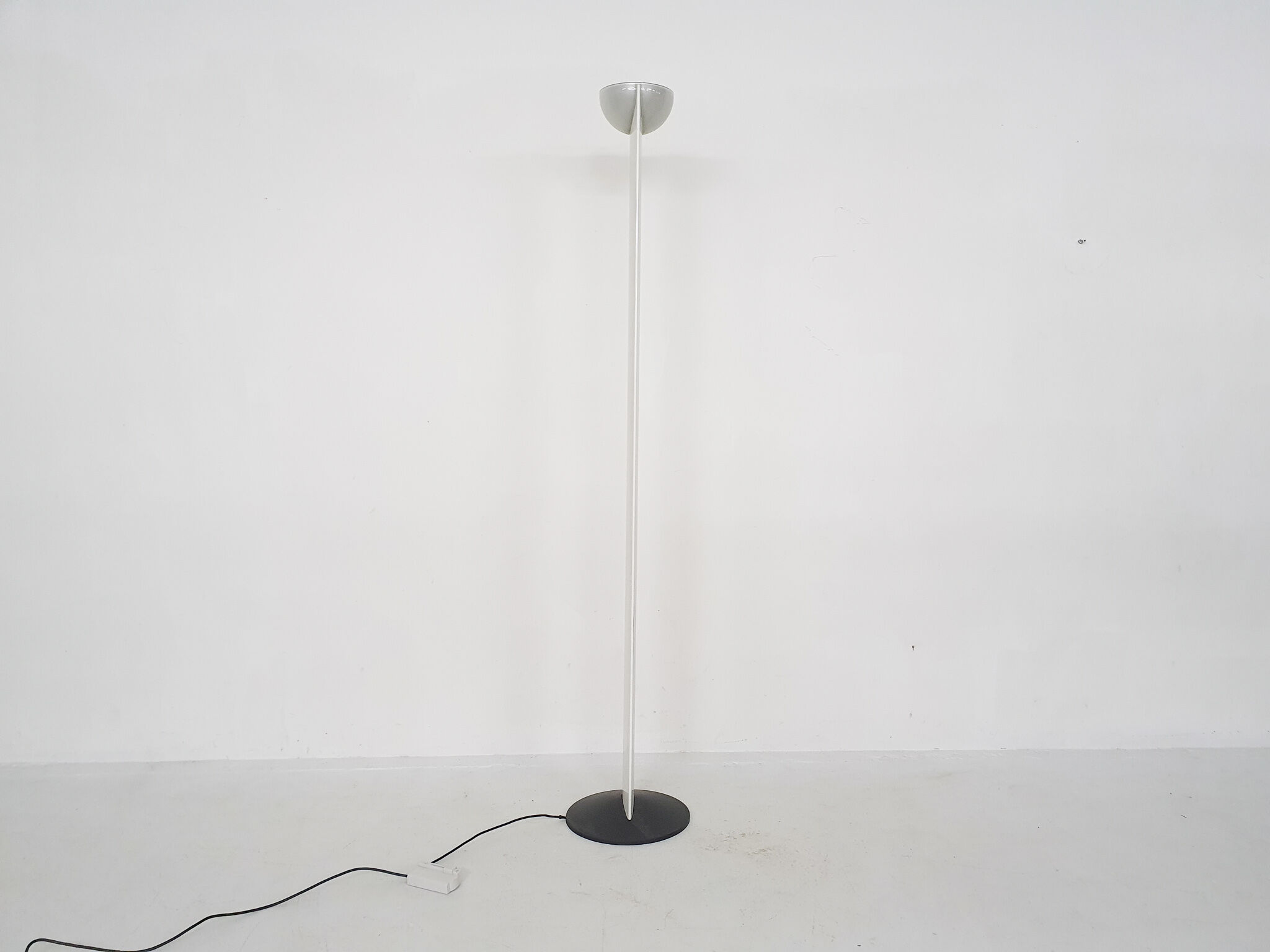 Gianfranco Frattini 'Adonis' for Luci Italia, halogen floor lamp, 1980's