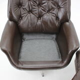 1970s Leatherette Swivel Lounge Chair